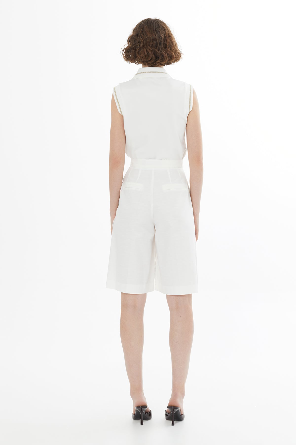 Ecru Belted Lace Detail Shorts