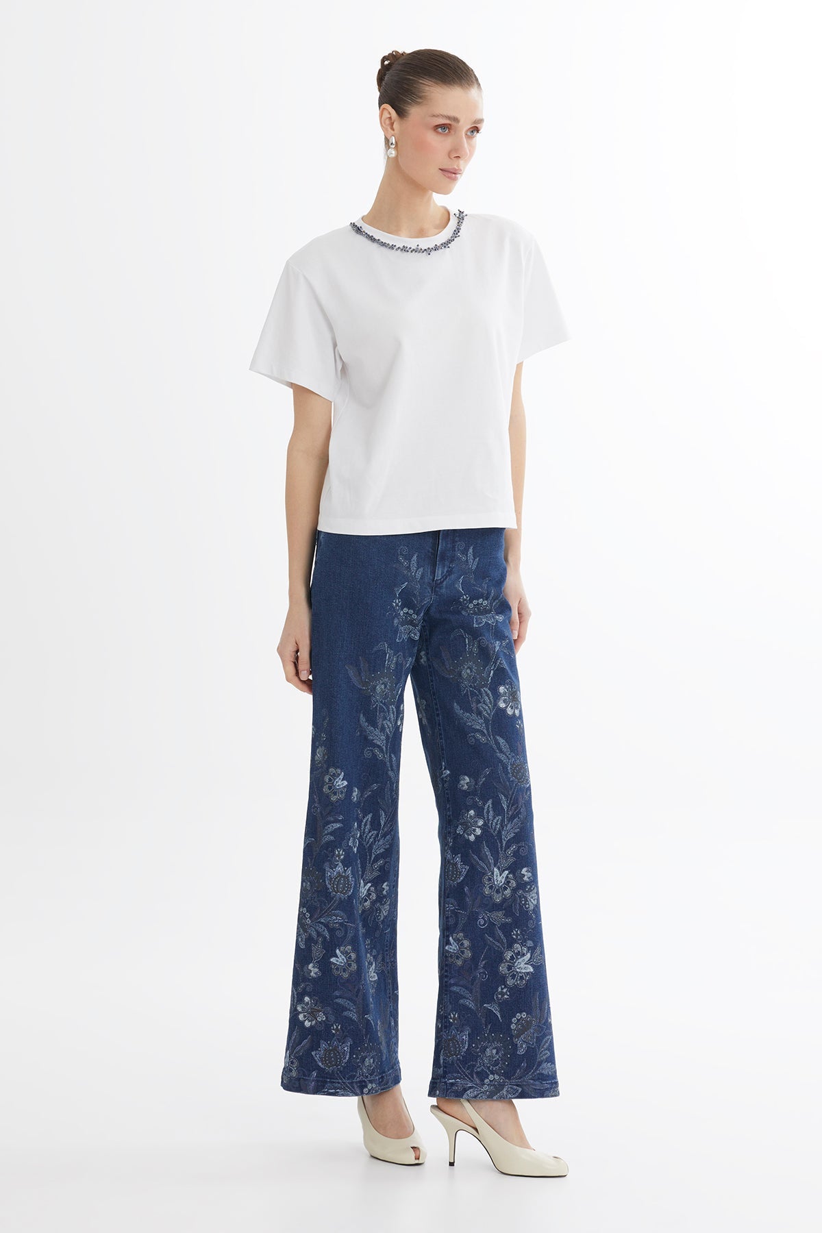 White Embroidered Collar T-Shirt
