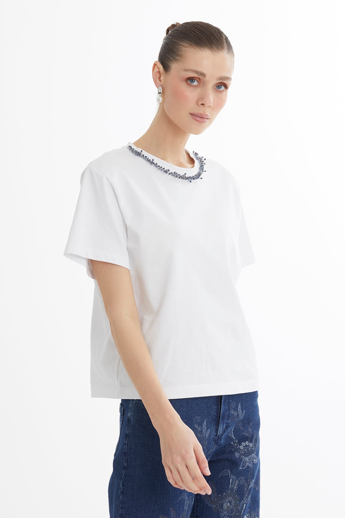 White Embroidered Collar T-Shirt