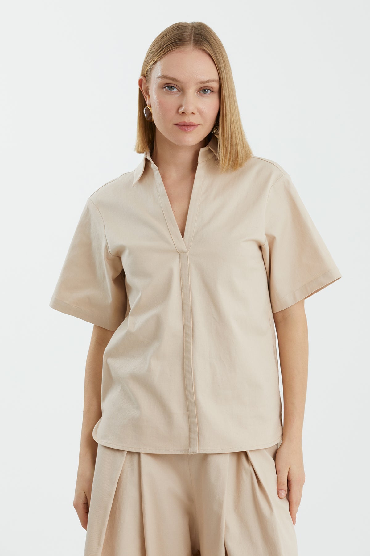 Beige V-Neck Short-Sleeve Blouse