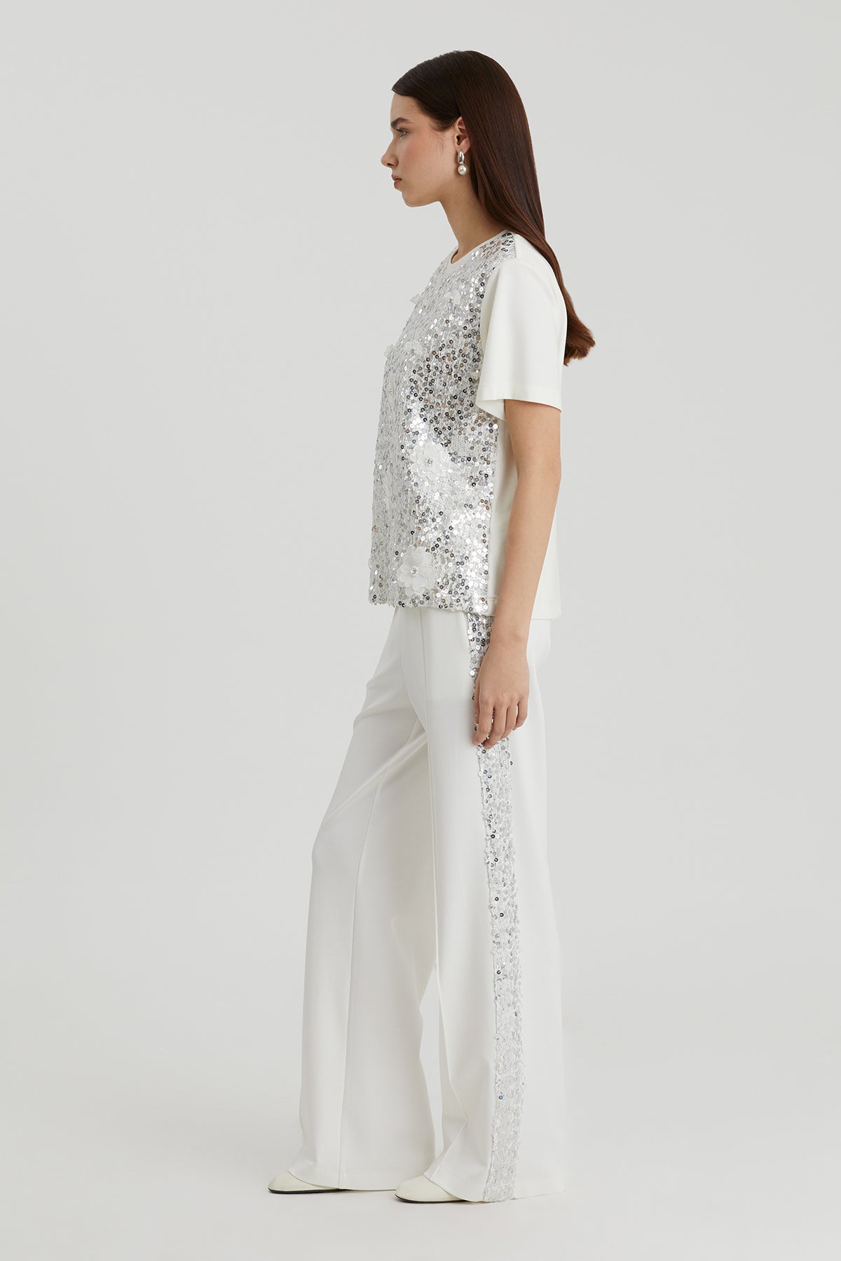 White Floral Embellished Sequin T-Shirt