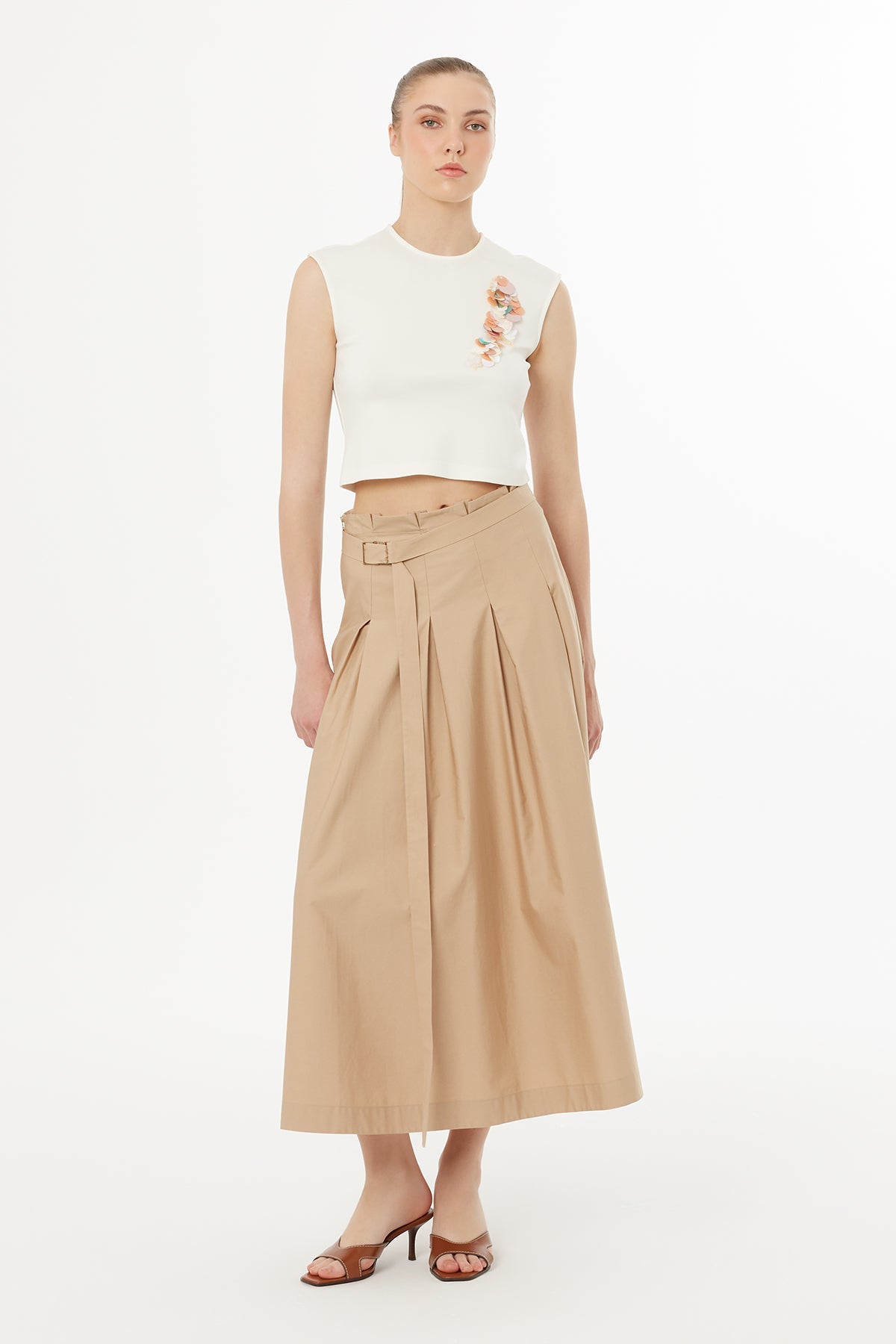 Beige Side Zip Pleated Skirt