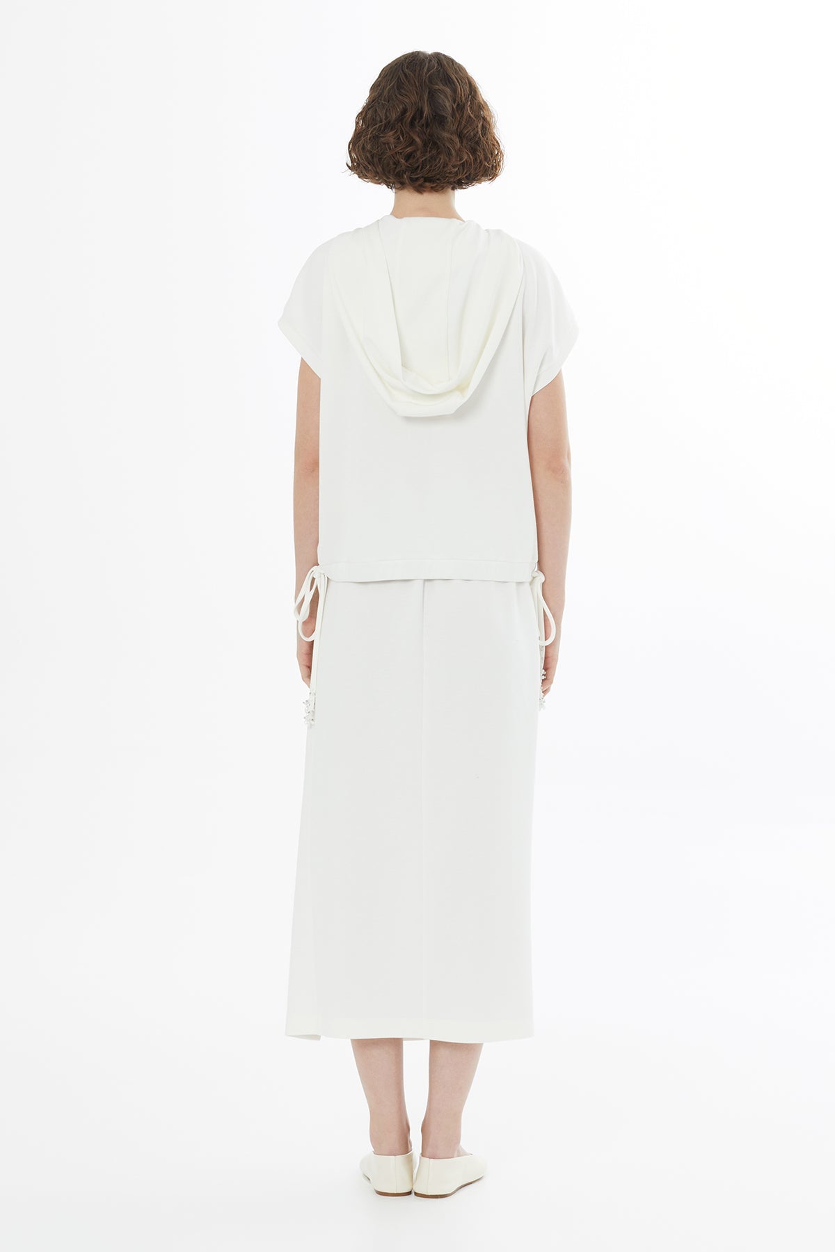 Ecru Rose Embroidered Sweatshirt