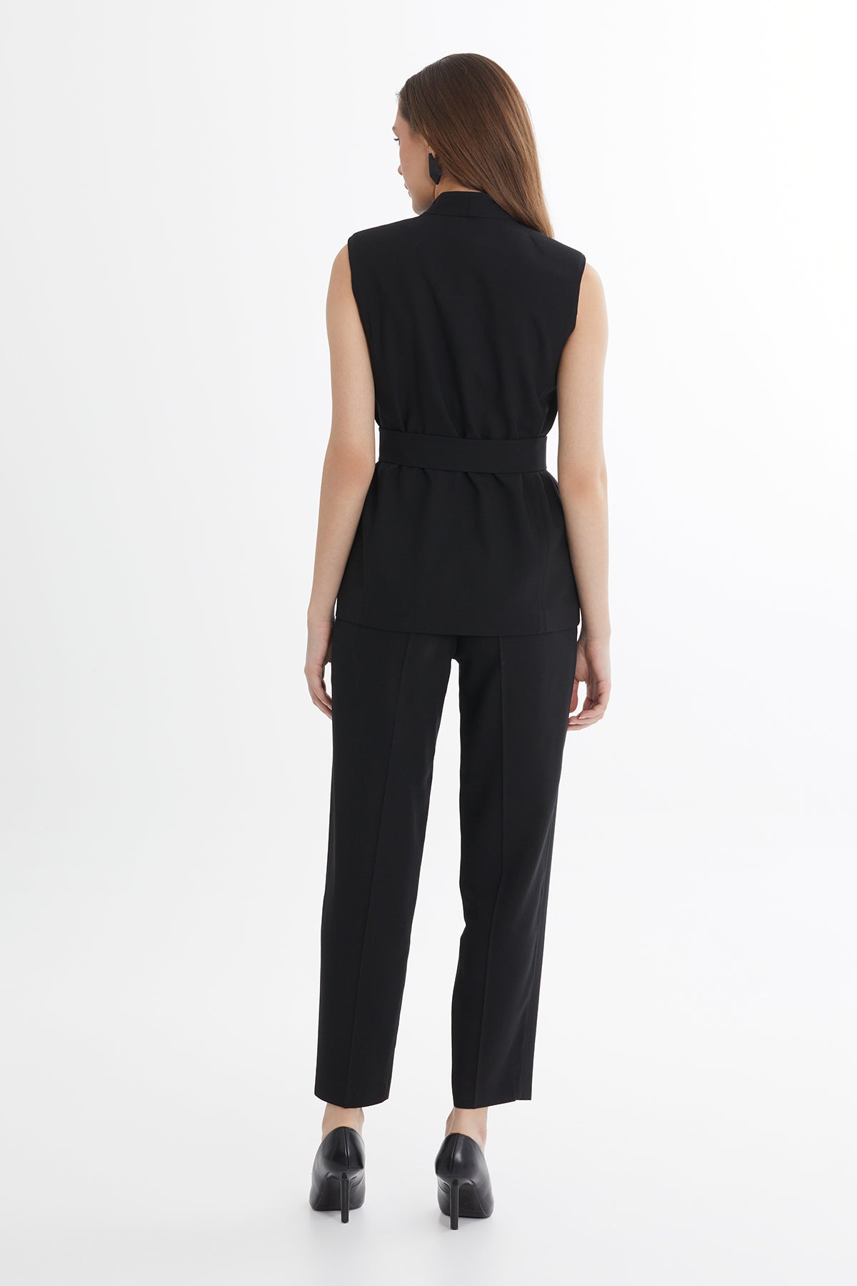 Black Tie Detail Wool-Linen Vest