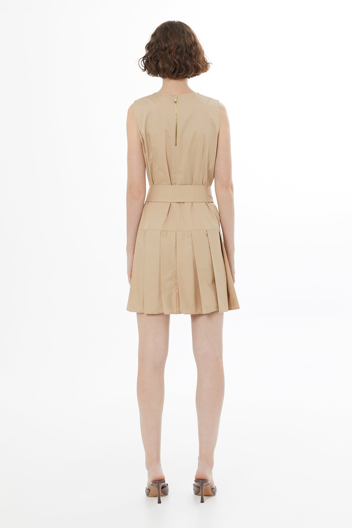 Beıge Sleeveless Pleated Dress