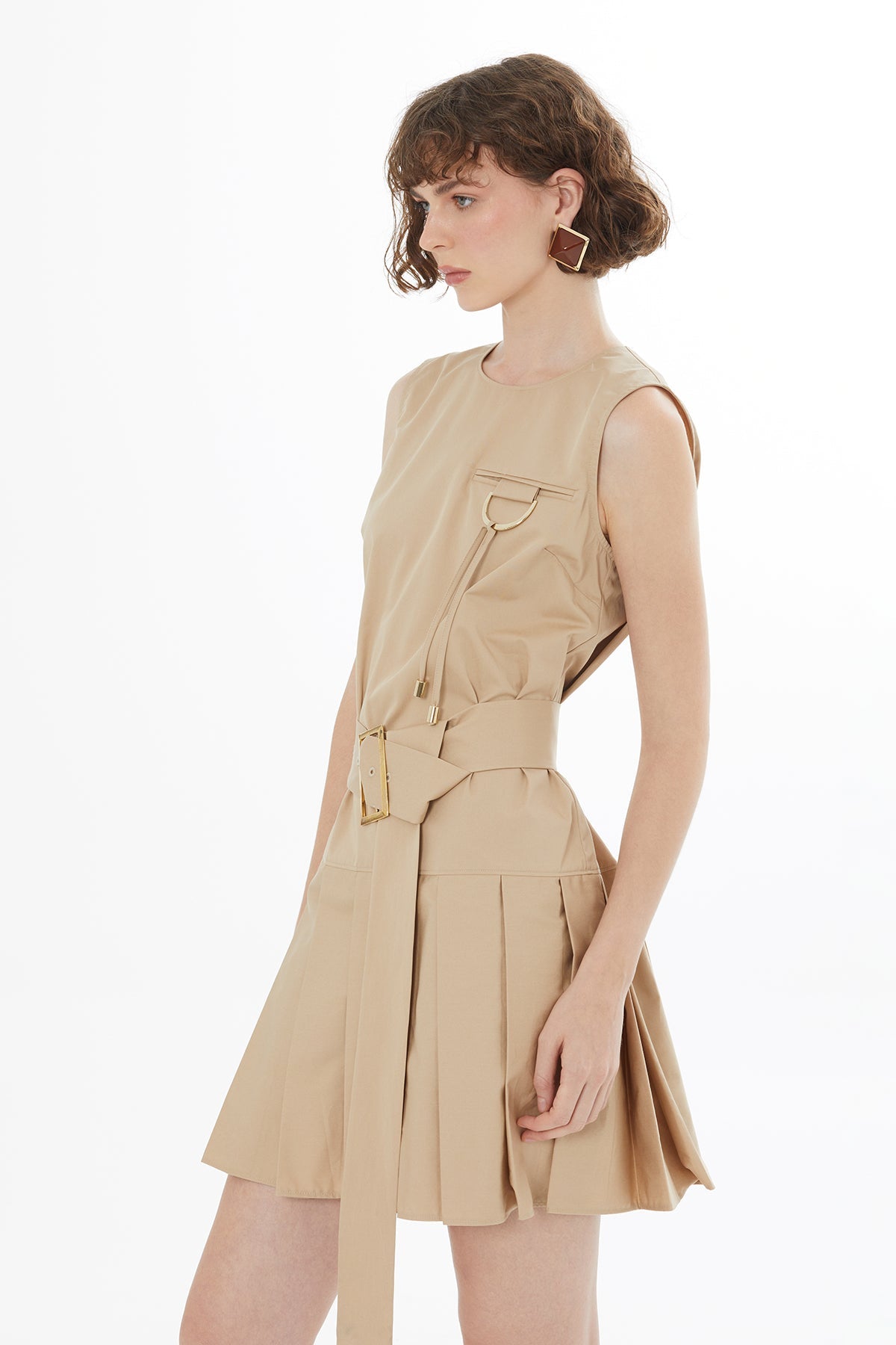 Beıge Sleeveless Pleated Dress