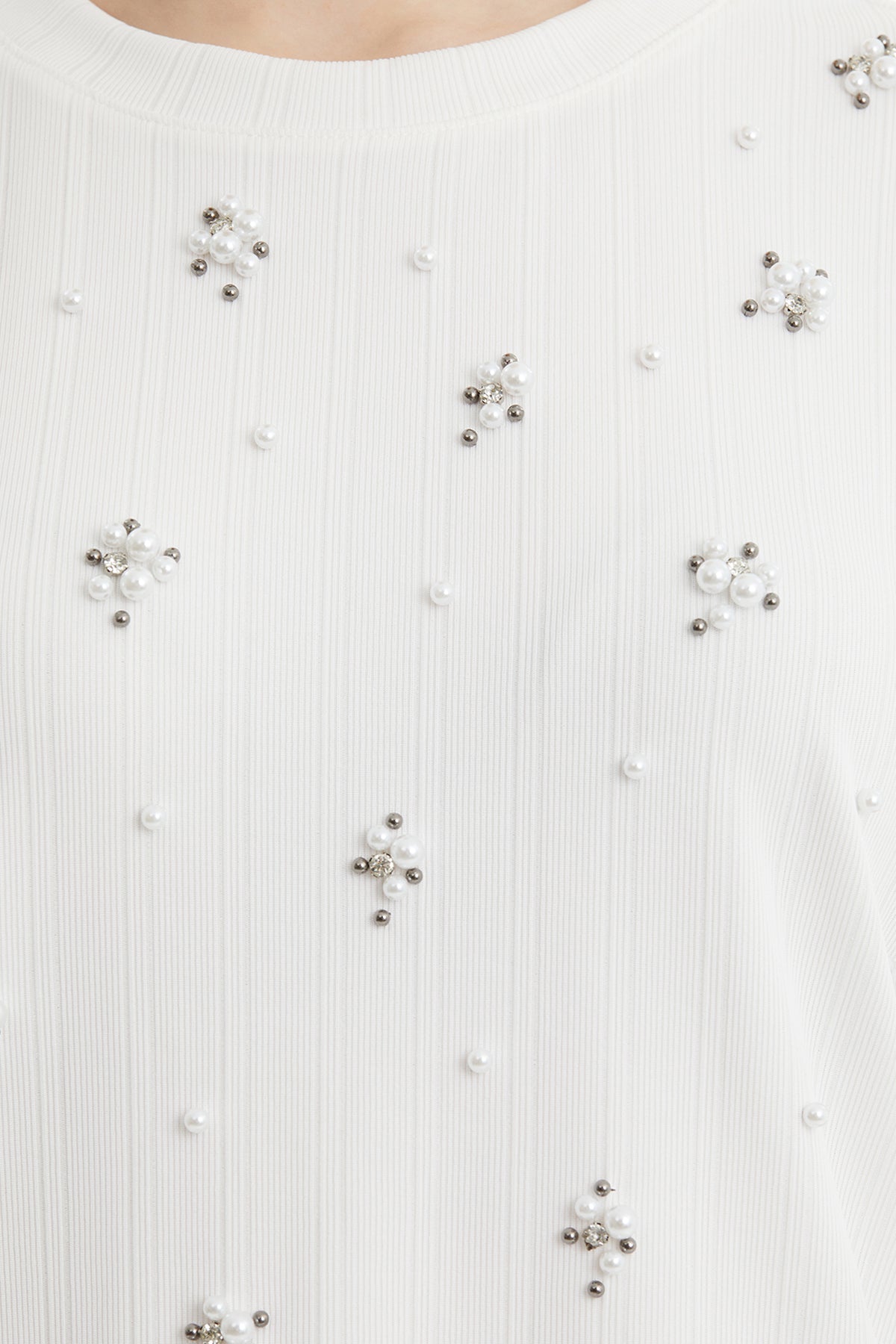 White Embroidered Short-Sleeve Blouse