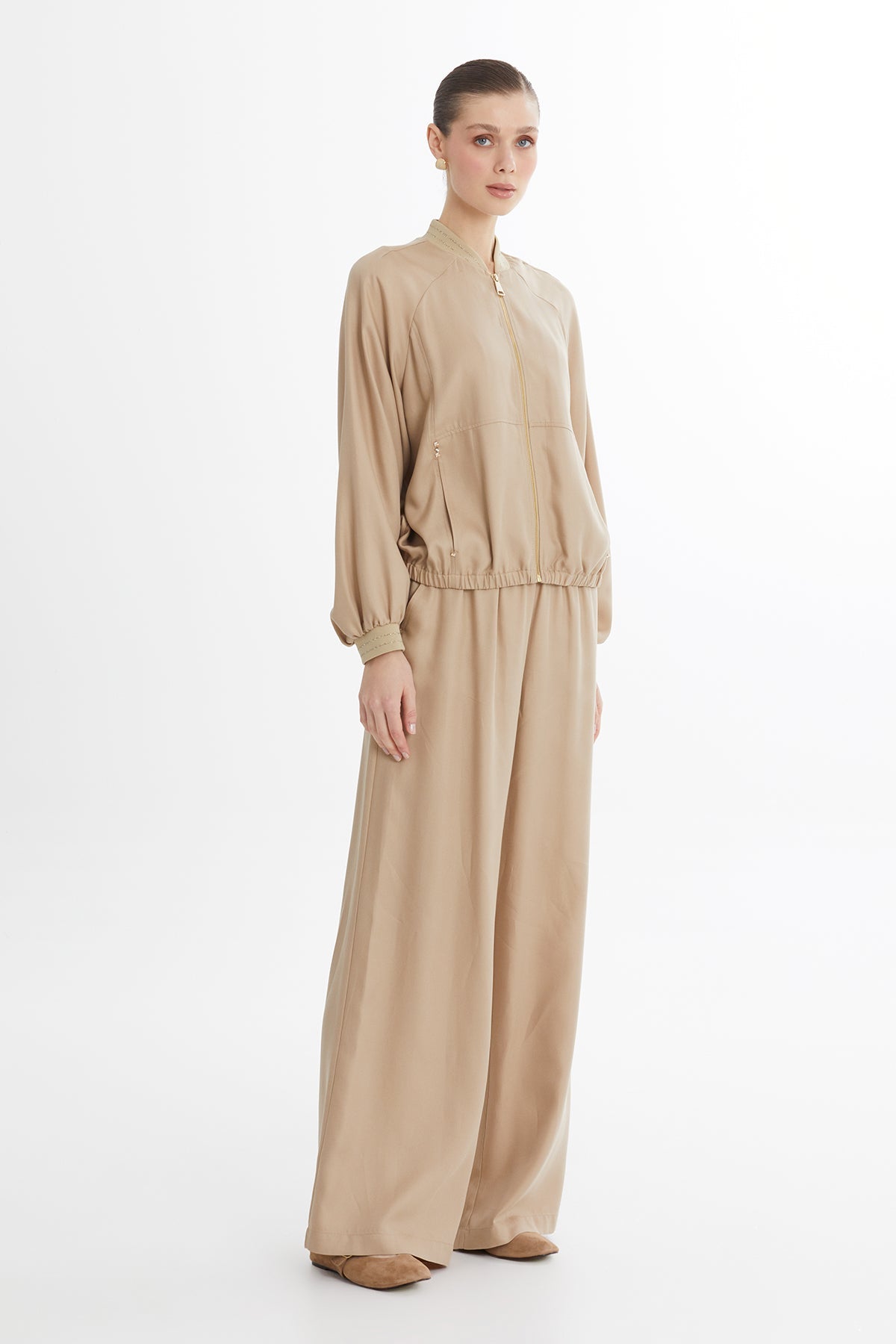 Beige Knitted Collar Sweat Set