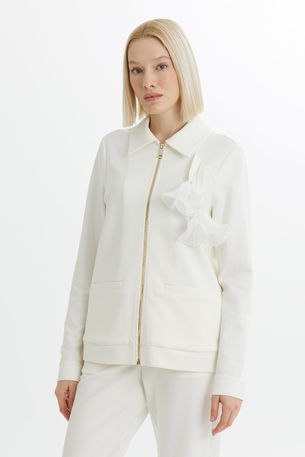 Ecru Jacket and Pants Sweatshirt Set