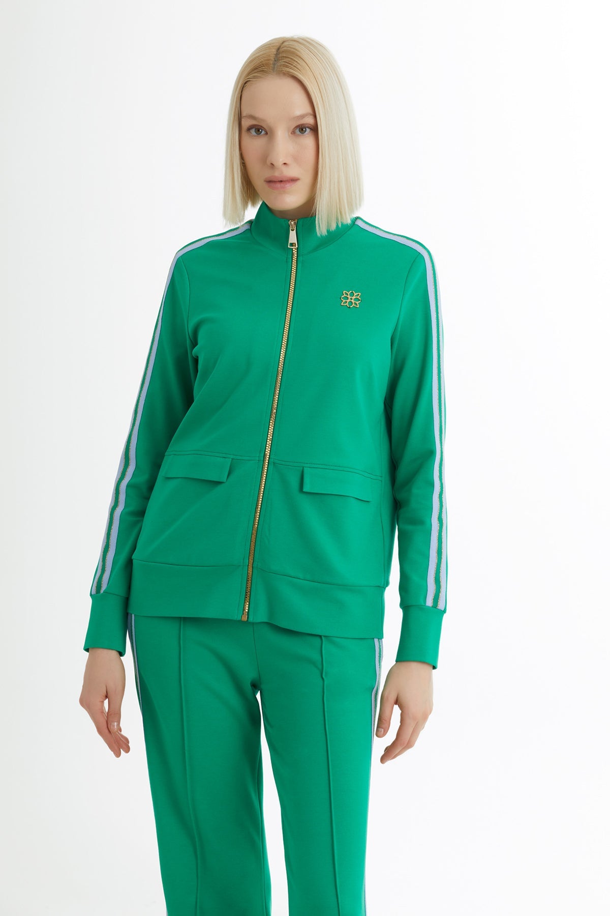 Green Jacket and Pants Sweatshirt Set with Knit Details