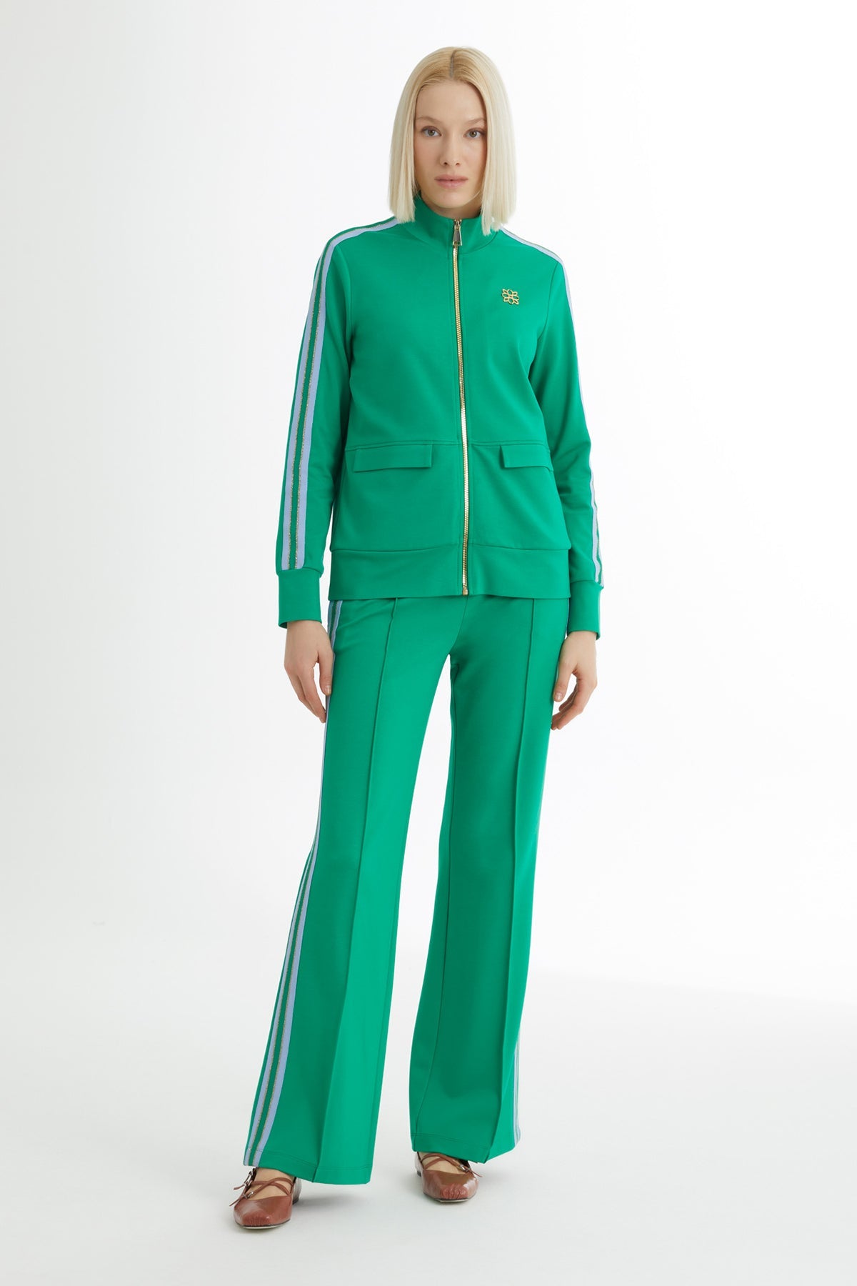 Green Jacket and Pants Sweatshirt Set with Knit Details