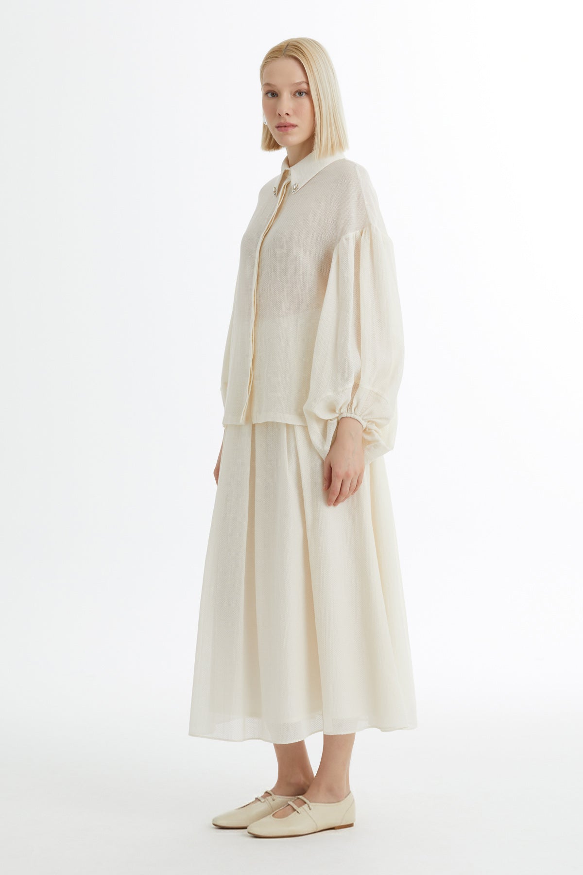 Ecru Embroidered Collar Shirt Pleated Skirt Set