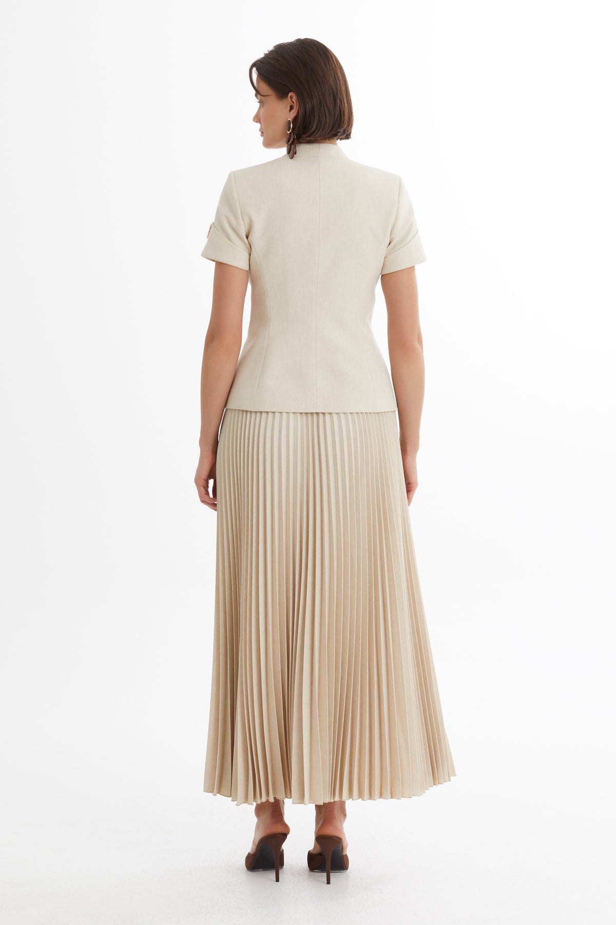 Beige Short-Sleeve Blazer Pleated Skirt Set