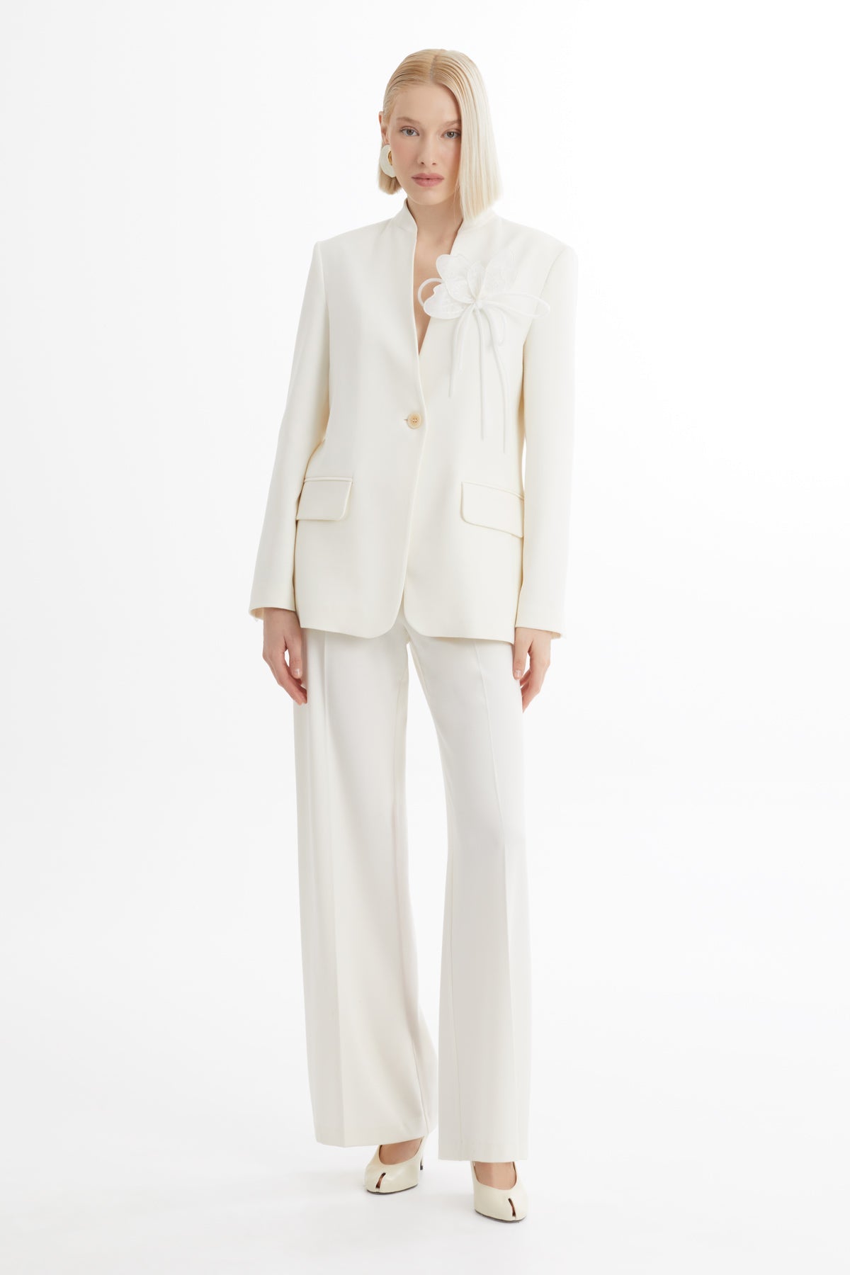 Ecru Floral Detail Blazer Suit