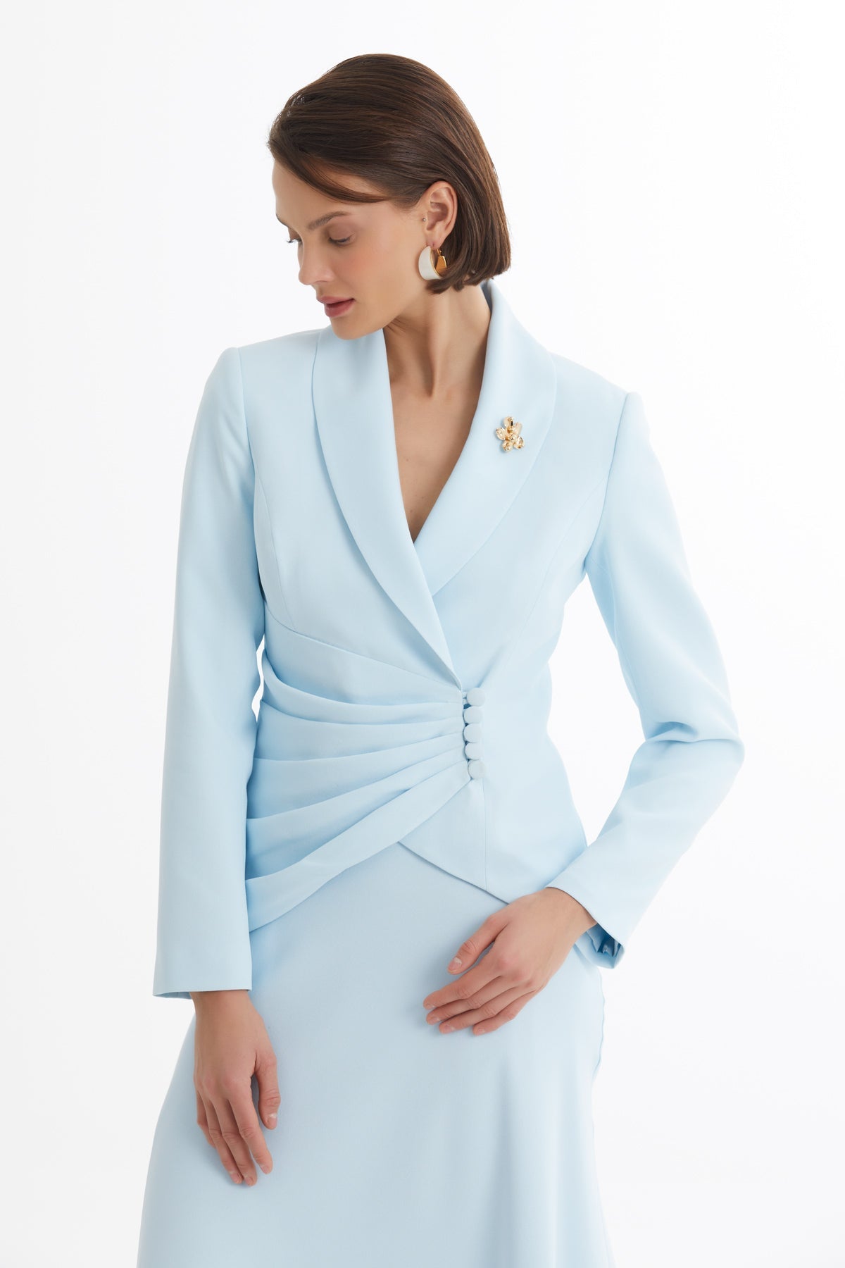 Blue Shawl-Collar Brooch Skirt Suit