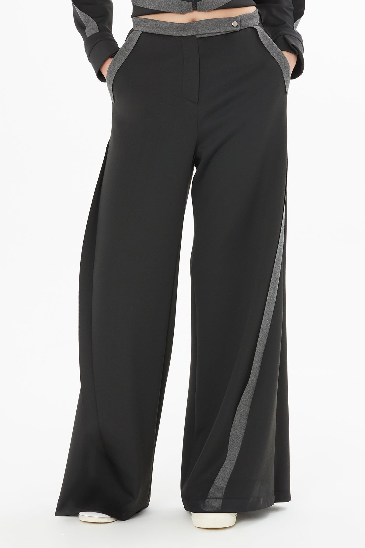 Black Wide-Leg Sweatpants