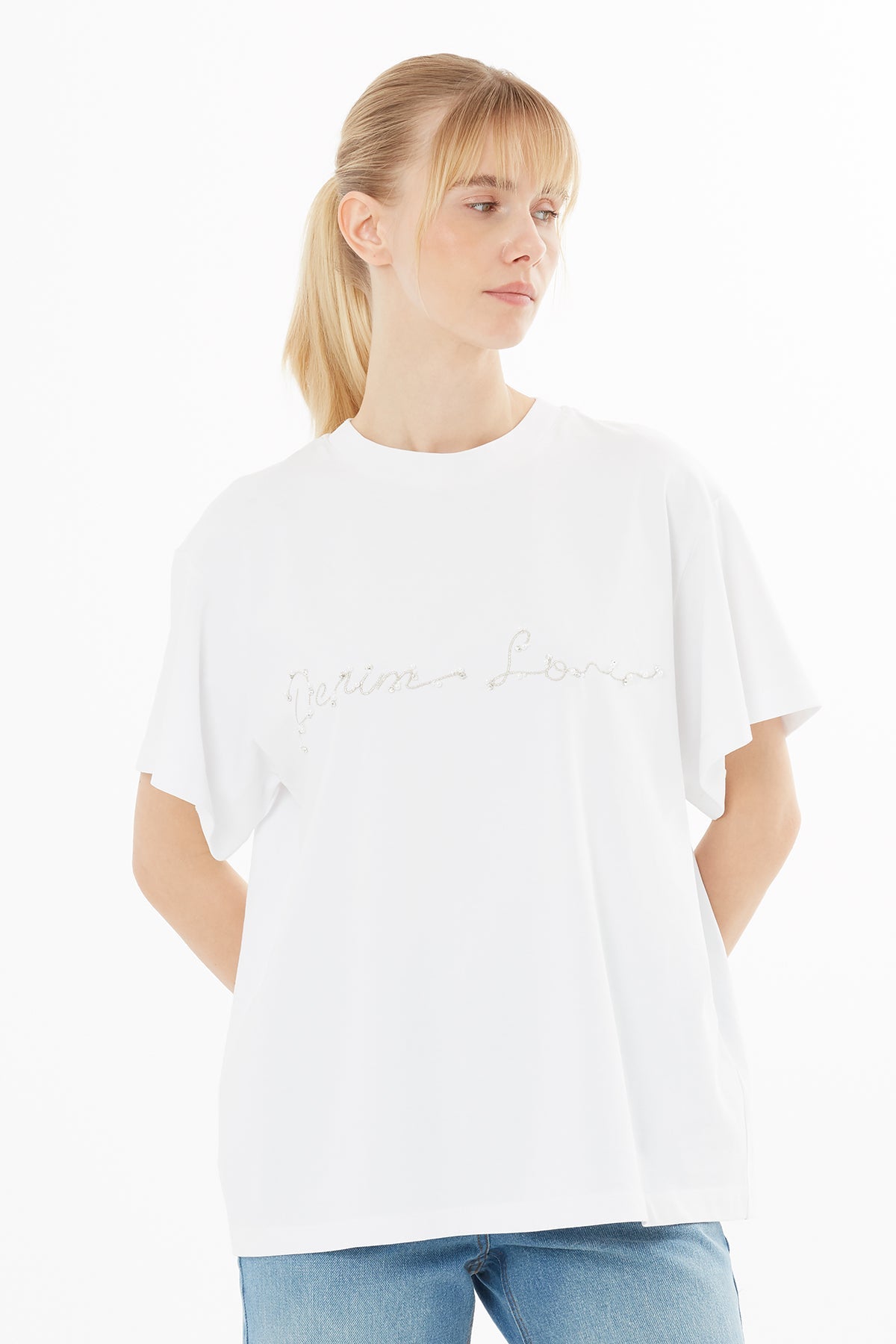 Ecru T-Shirt with Glitter Embroidery