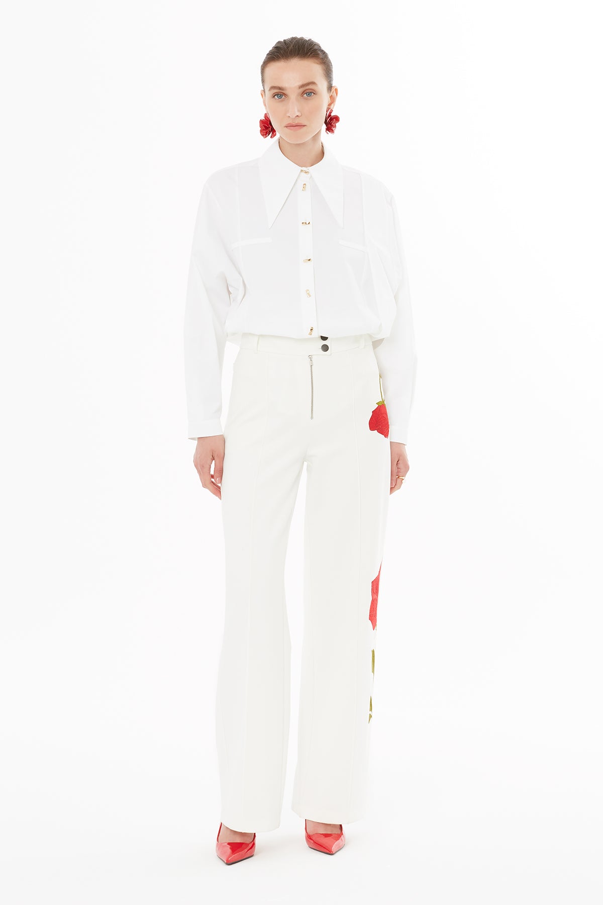 White Trousers with Rose Embroidery