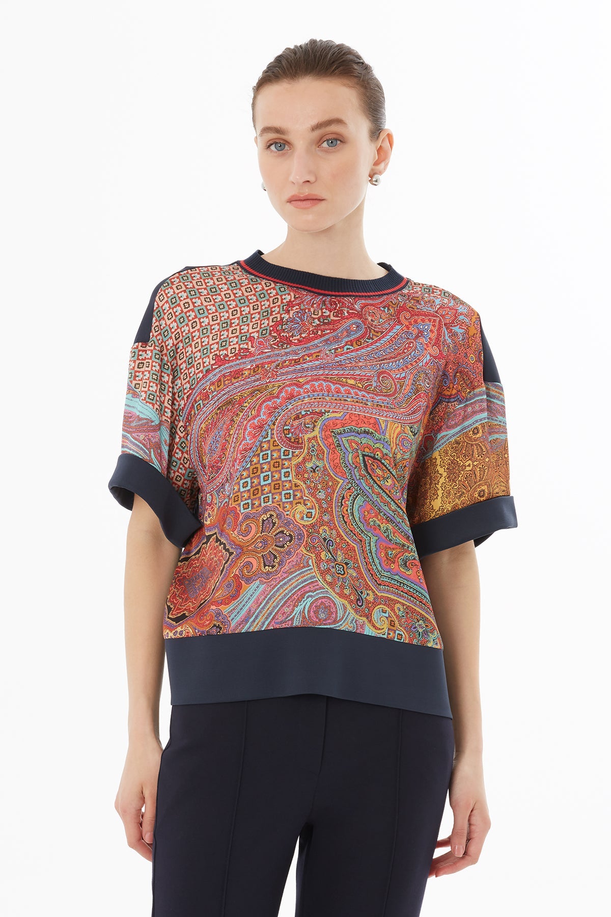 Printed Knit Blouse with Round Neck