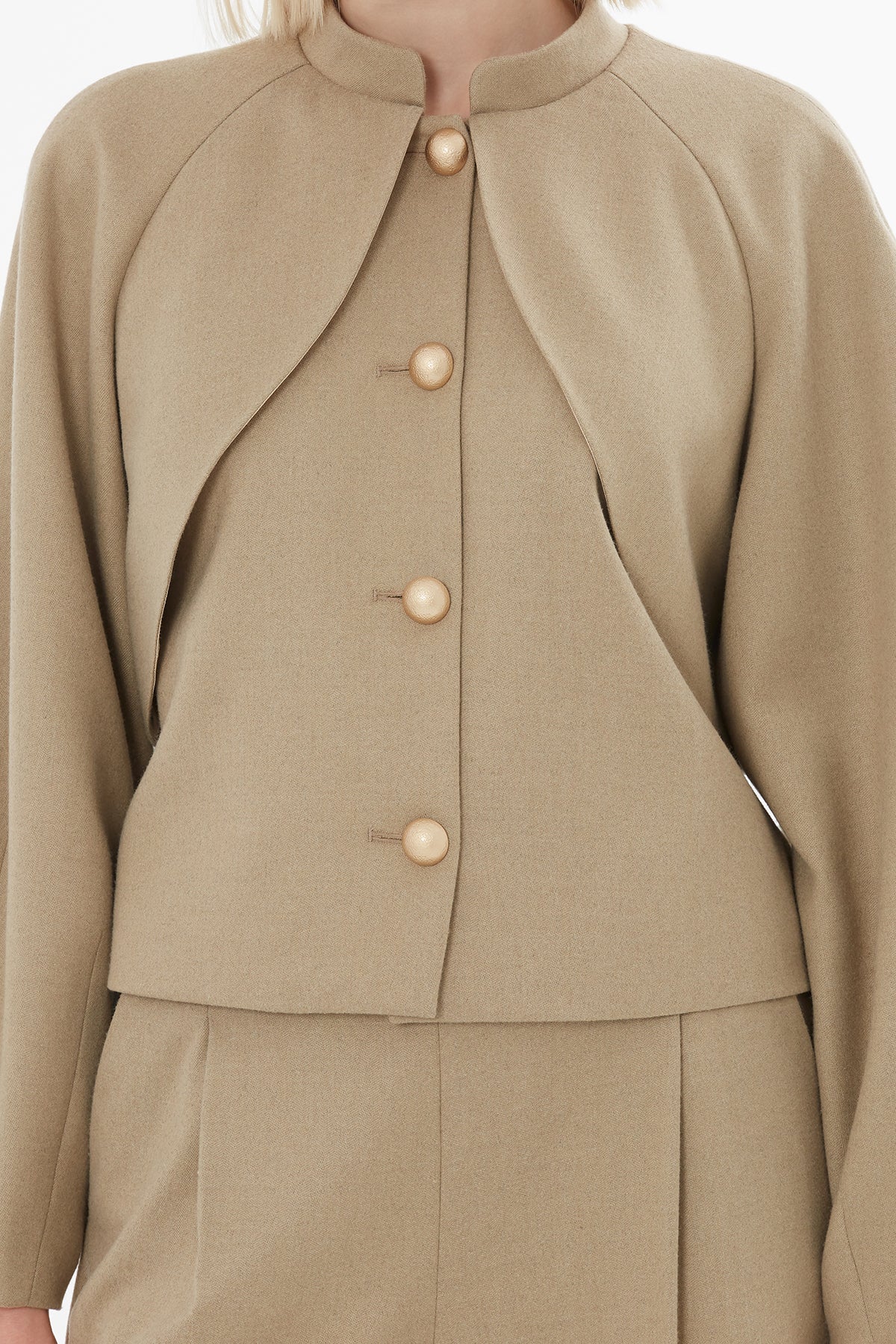 Beige Buttoned Short Jacket Suit