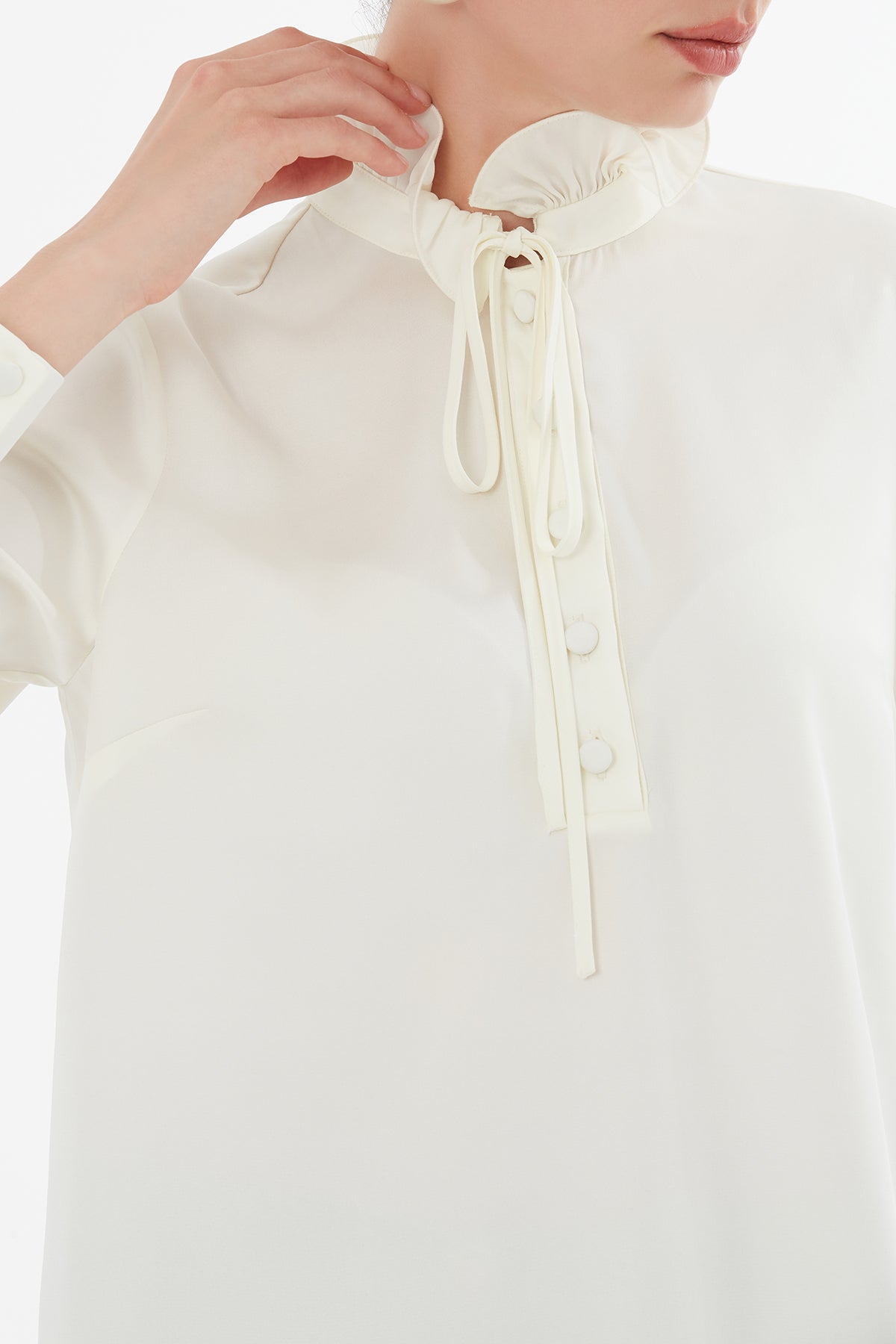 Ecru Blouse with Ruffle Collar Detail