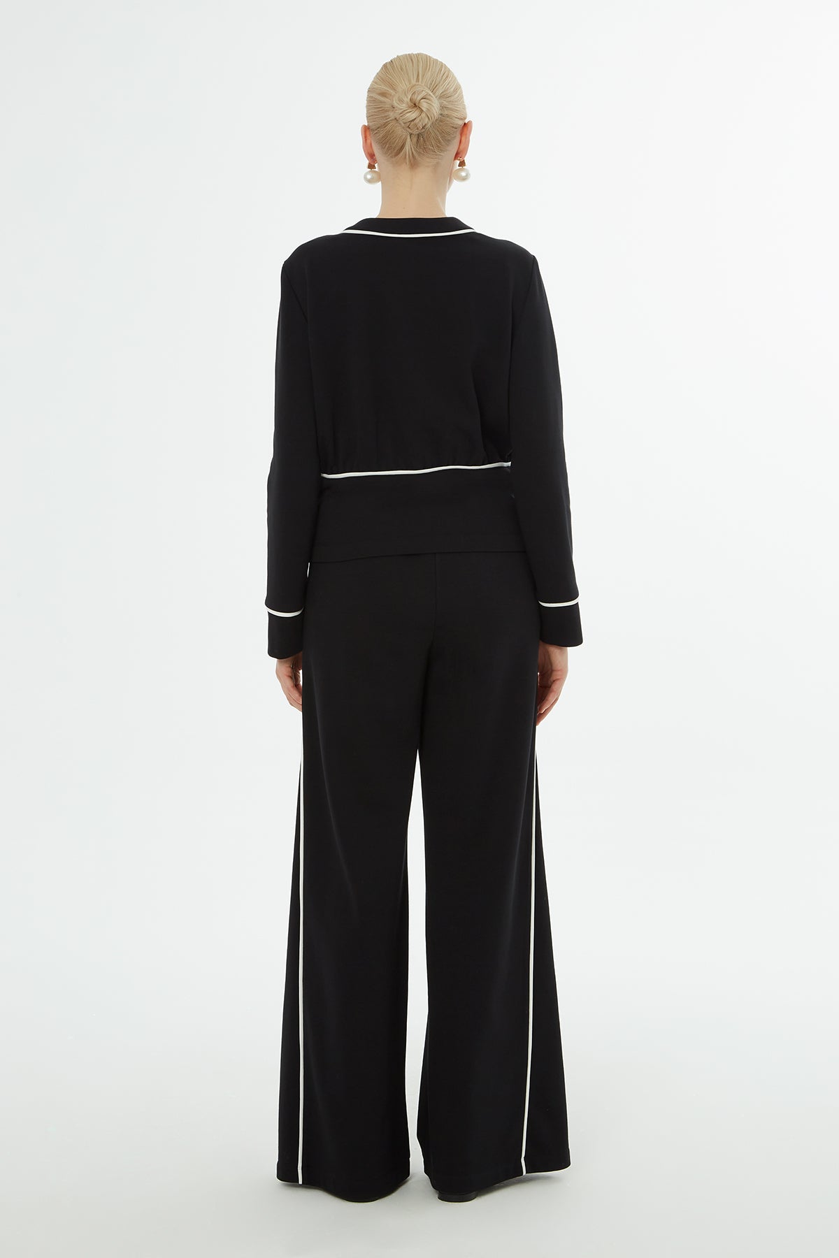 Black Button-Down Cardigan Detail Set