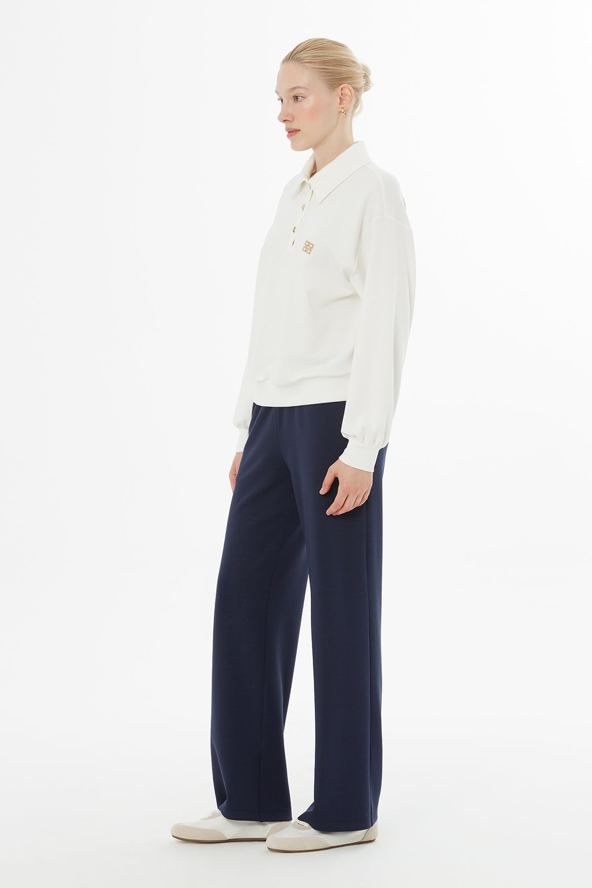 Ecru Buttoned Blouse and Sweatpants Set