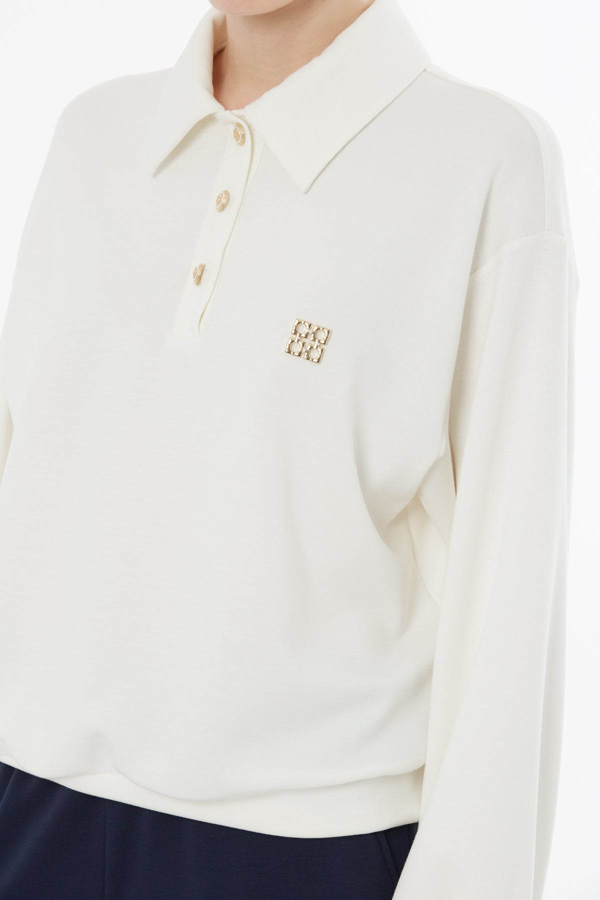 Ecru Buttoned Blouse and Sweatpants Set