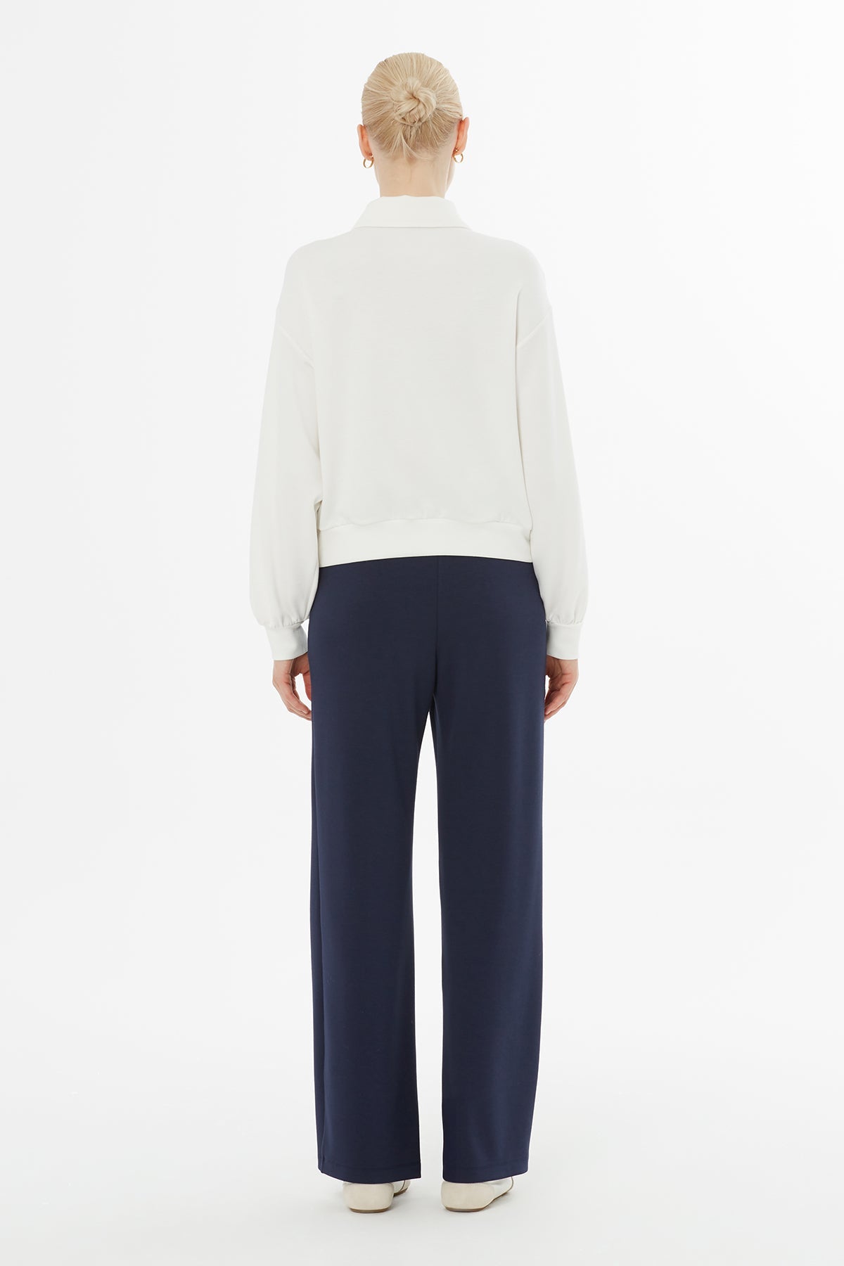 Ecru Buttoned Blouse and Sweatpants Set