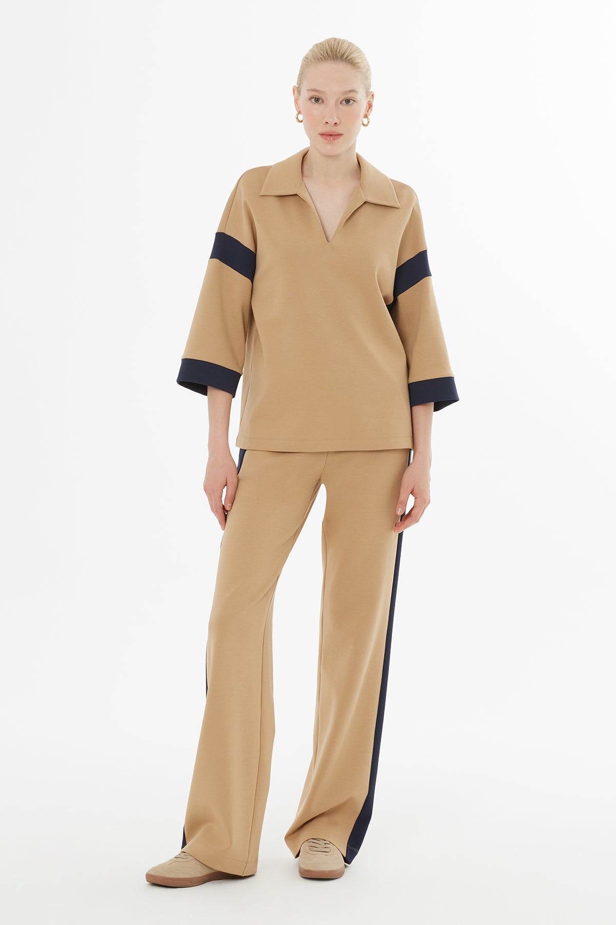 Beige V-Neck Trimmed Tracksuit Set