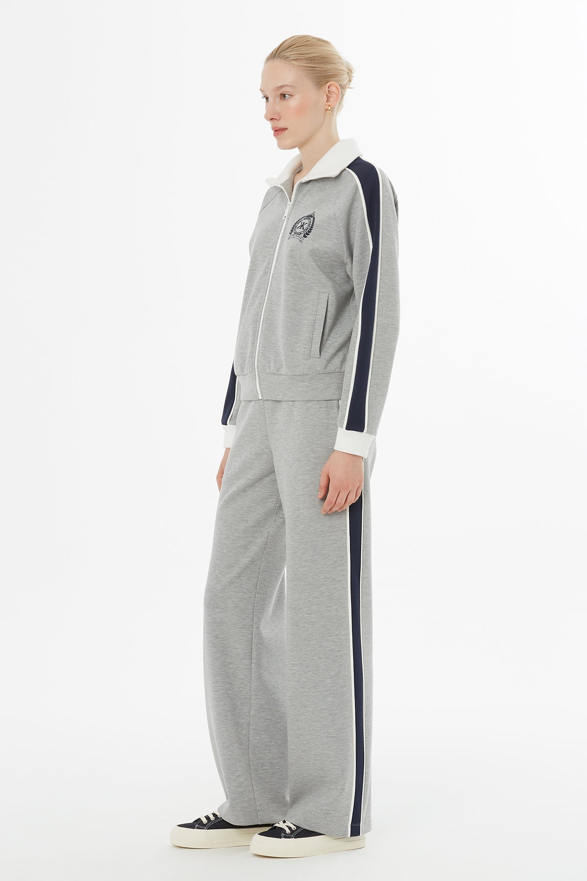 Grey Knitted-Collar Tracksuit Set