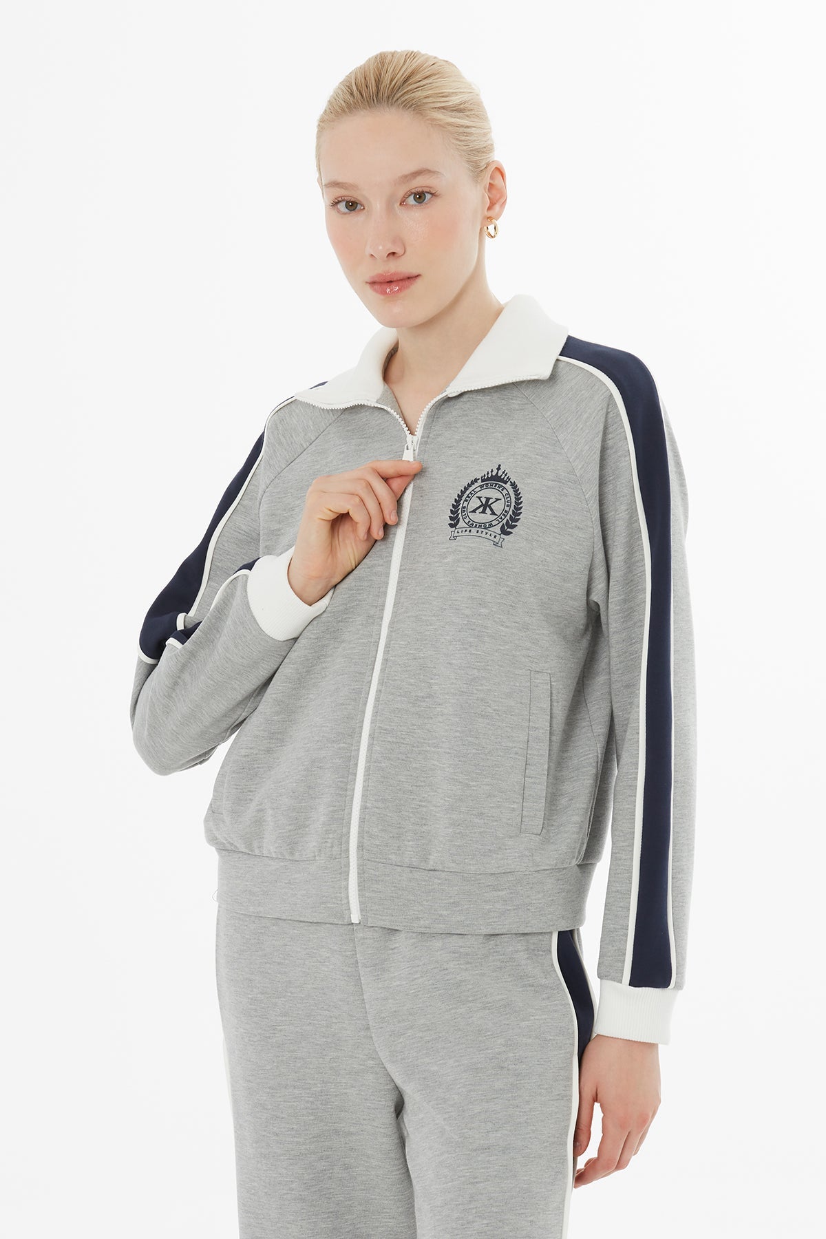 Grey Knitted-Collar Tracksuit Set