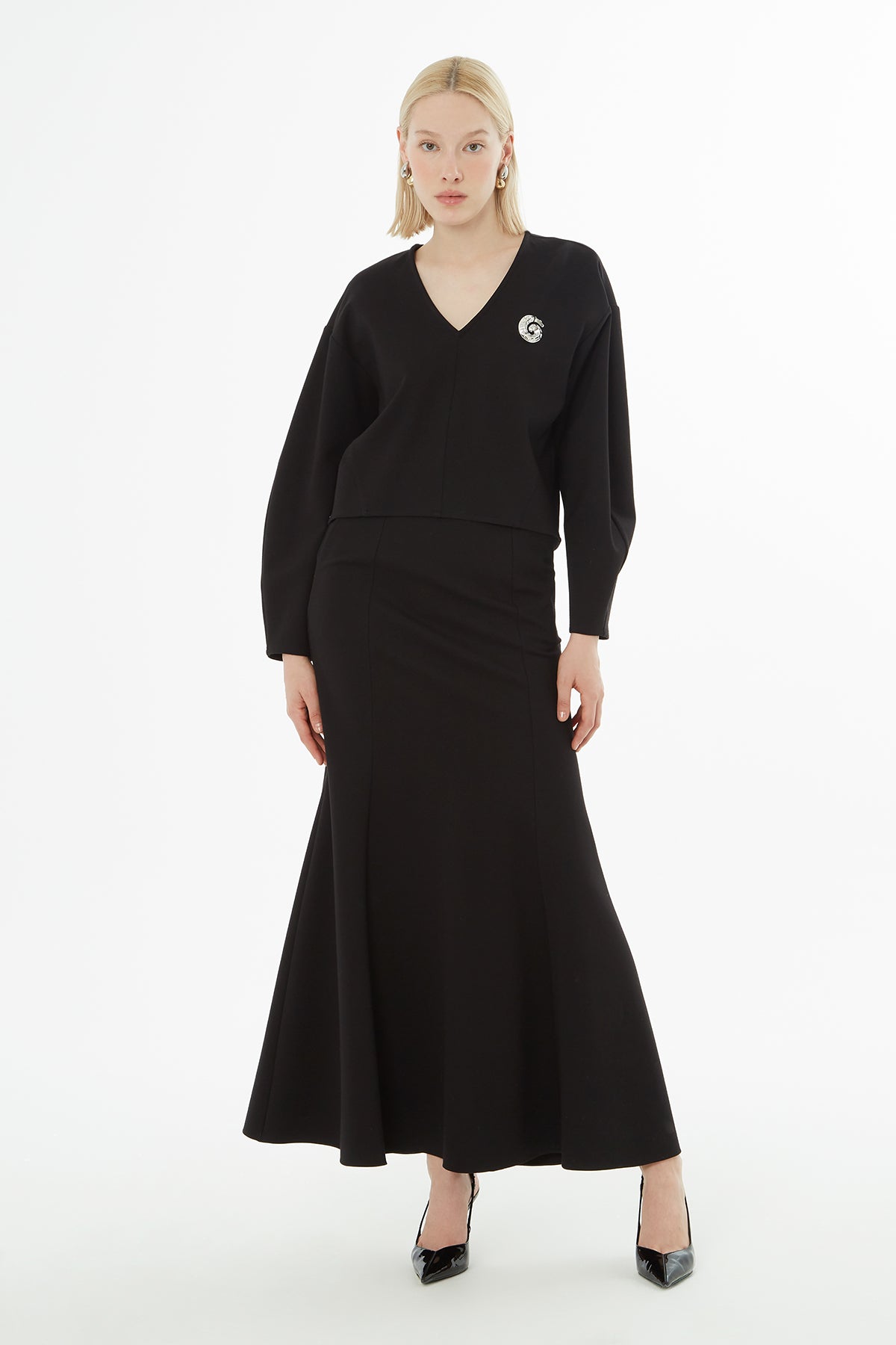 Black Brooch-Detail Set