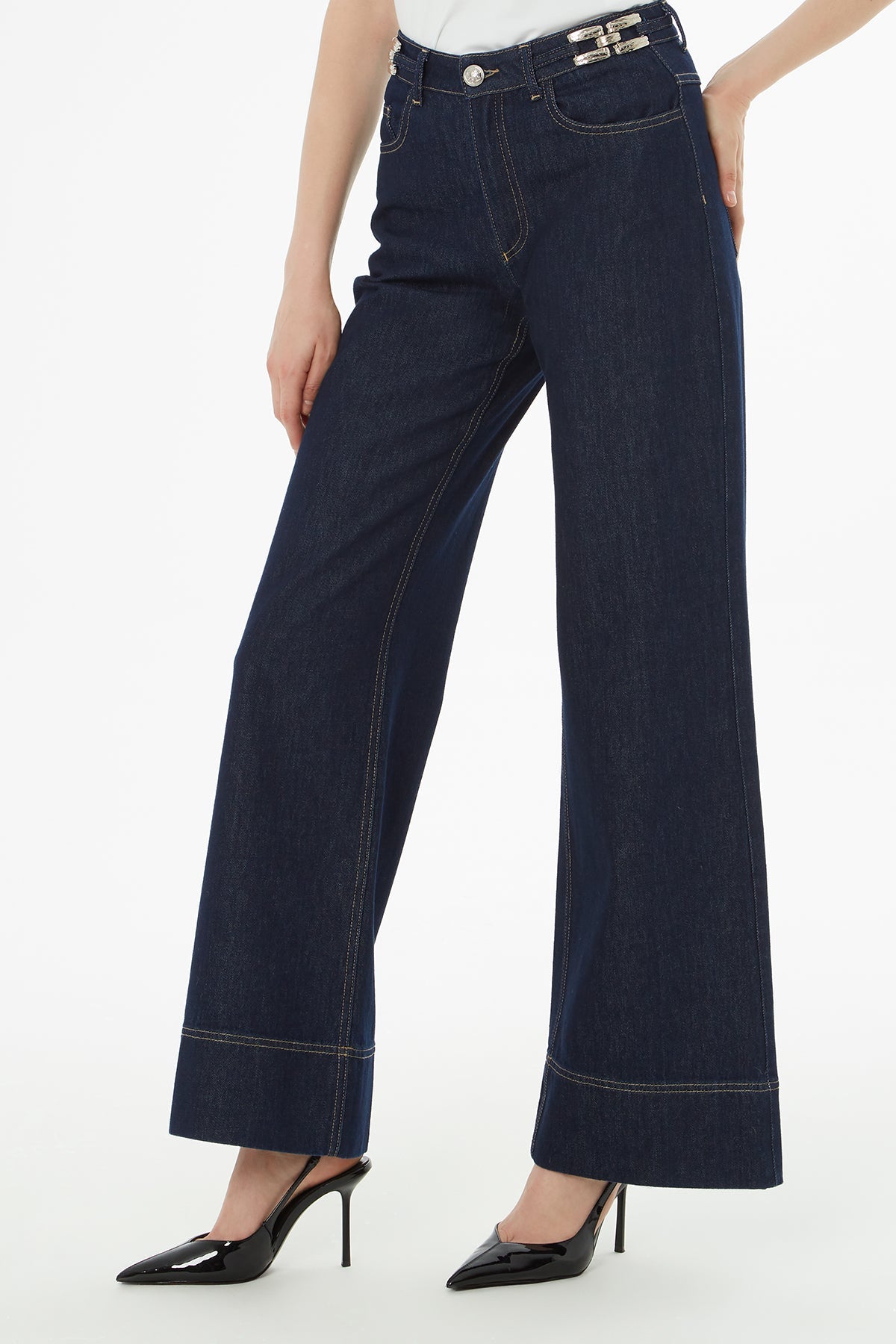 Jean with Double-Hemmed Detail