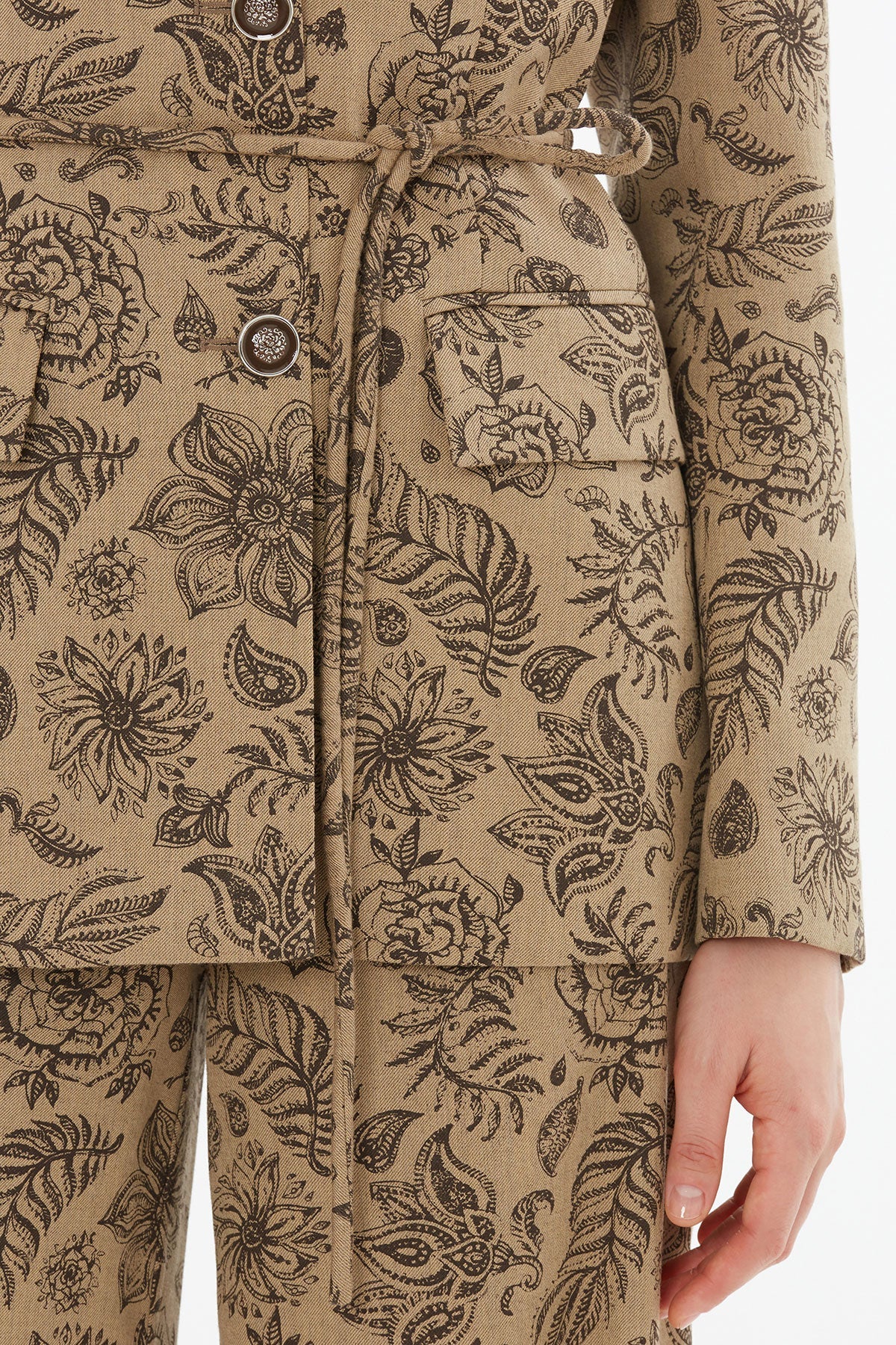 Patterned Jacket and Trousers Set