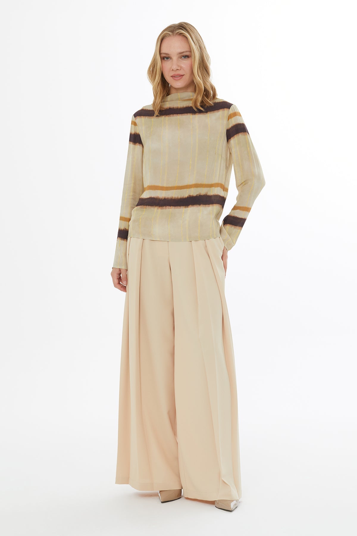 Printed Blouse with Back Tie