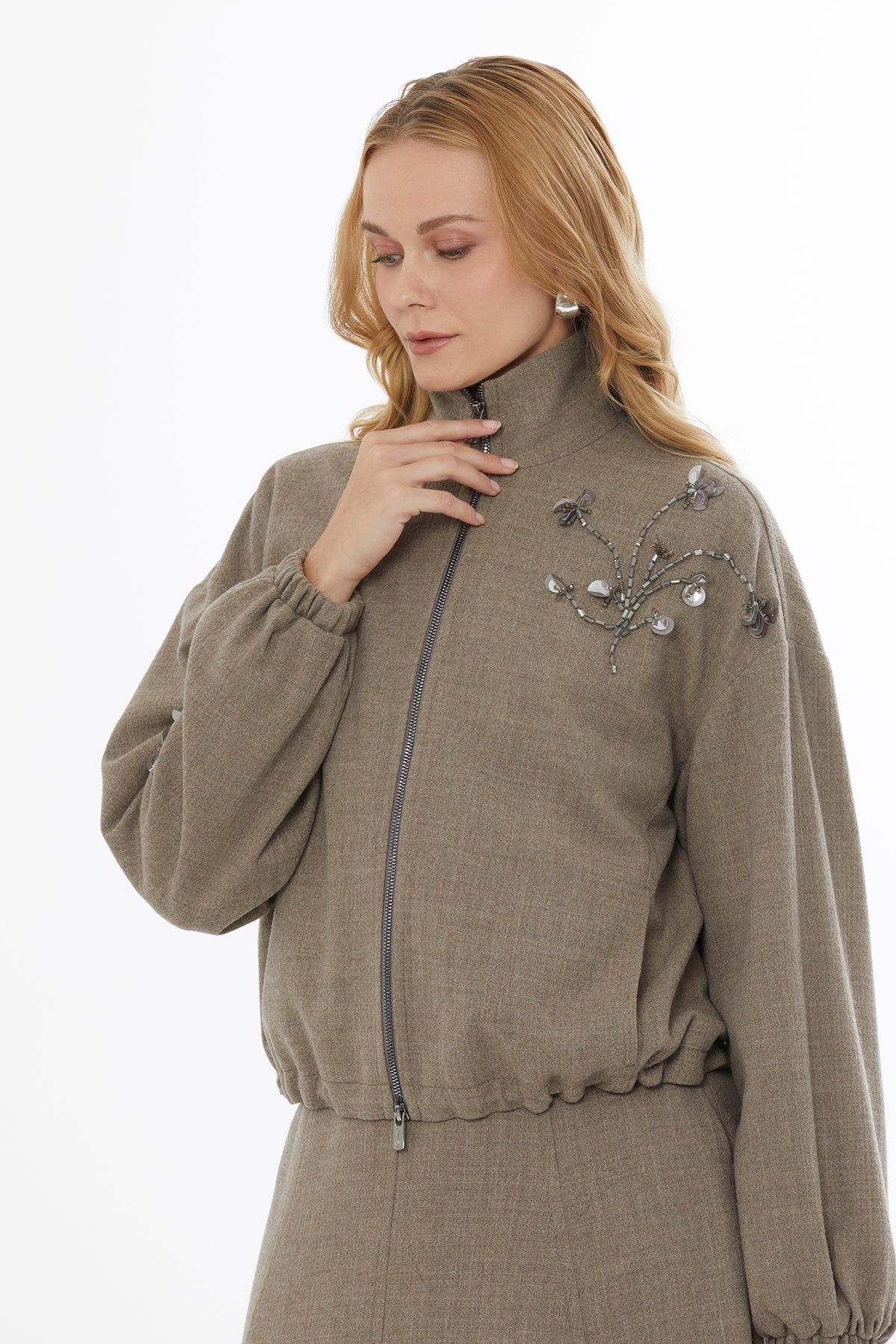 Beige Jacket with Metal Zipper