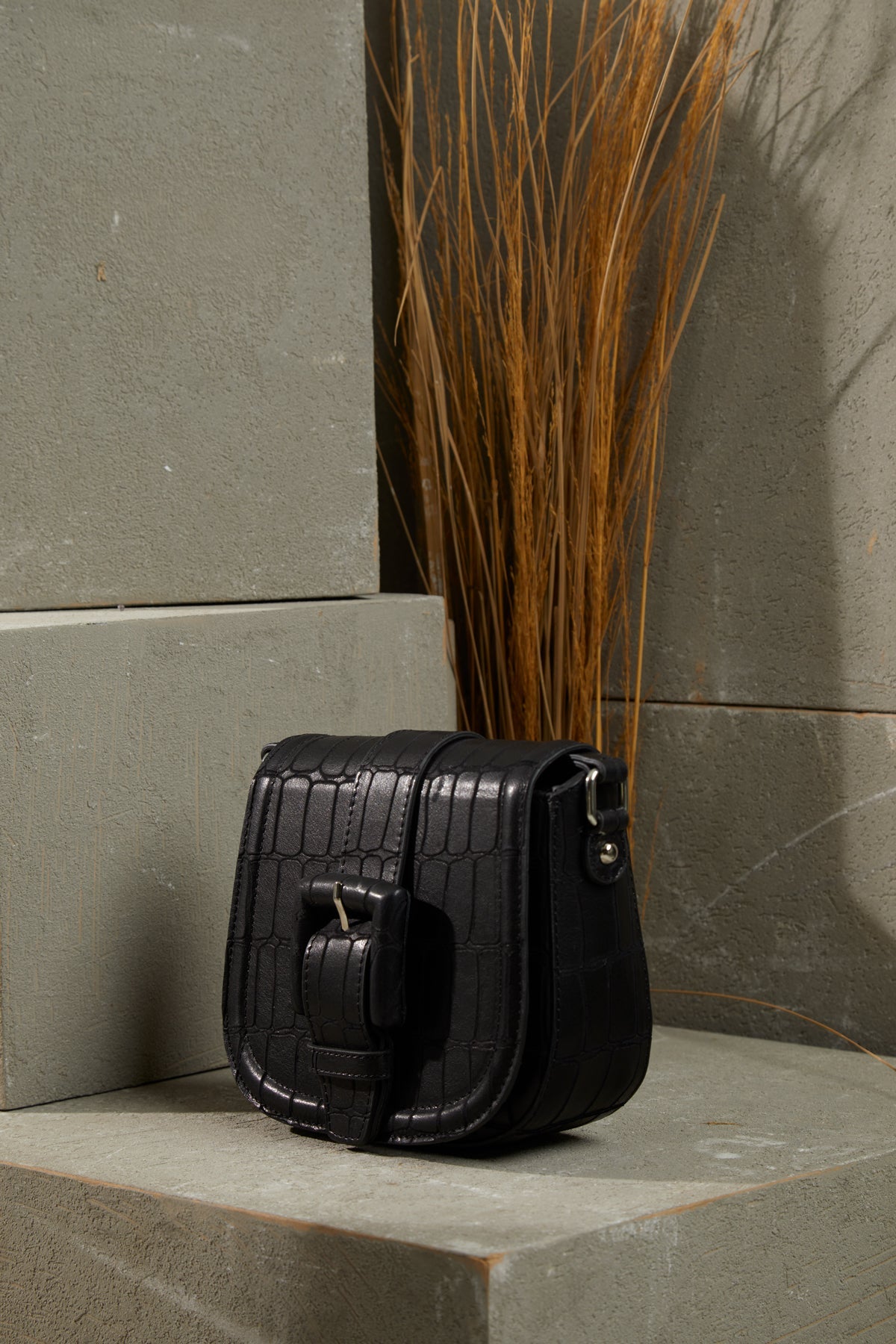 Adjustable Strapped  Leather Bag with Front Belt Buckle  Pattern