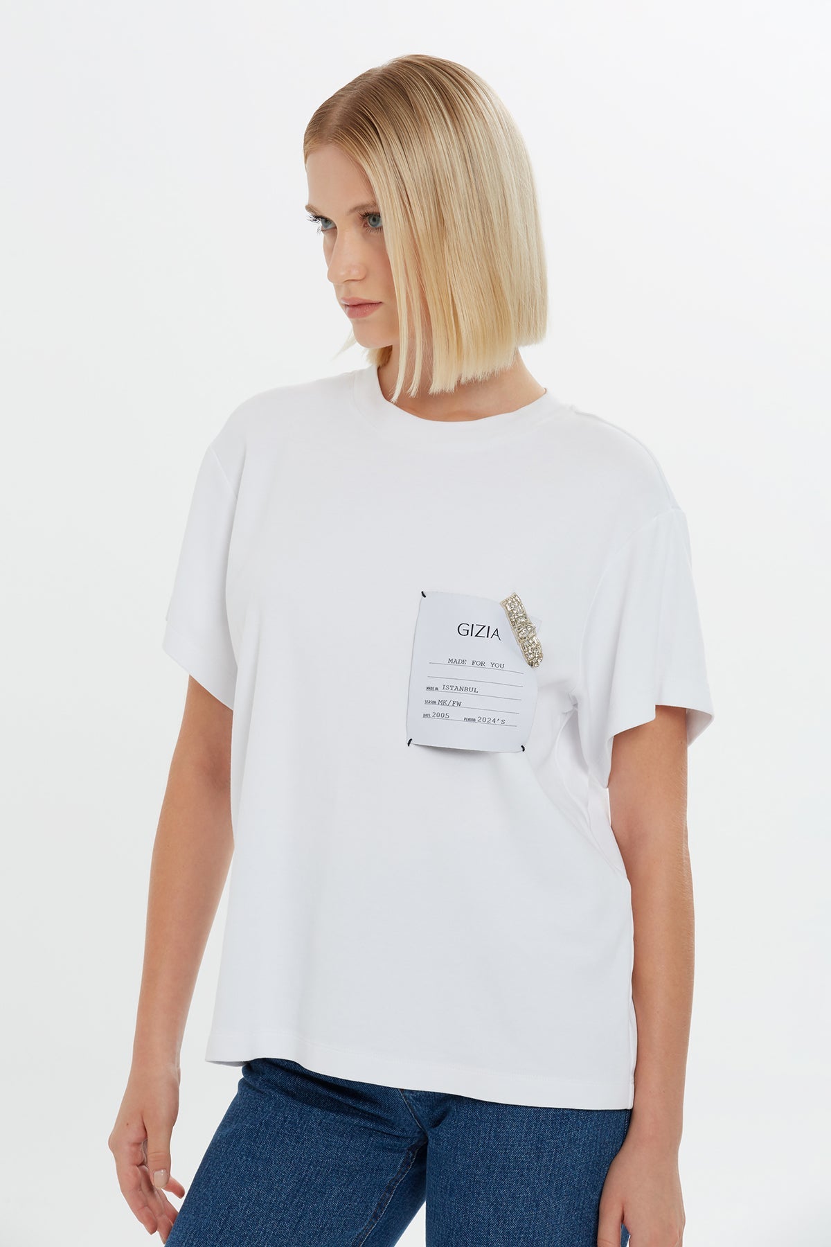 Ecru Tag Embroidered T-Shirt