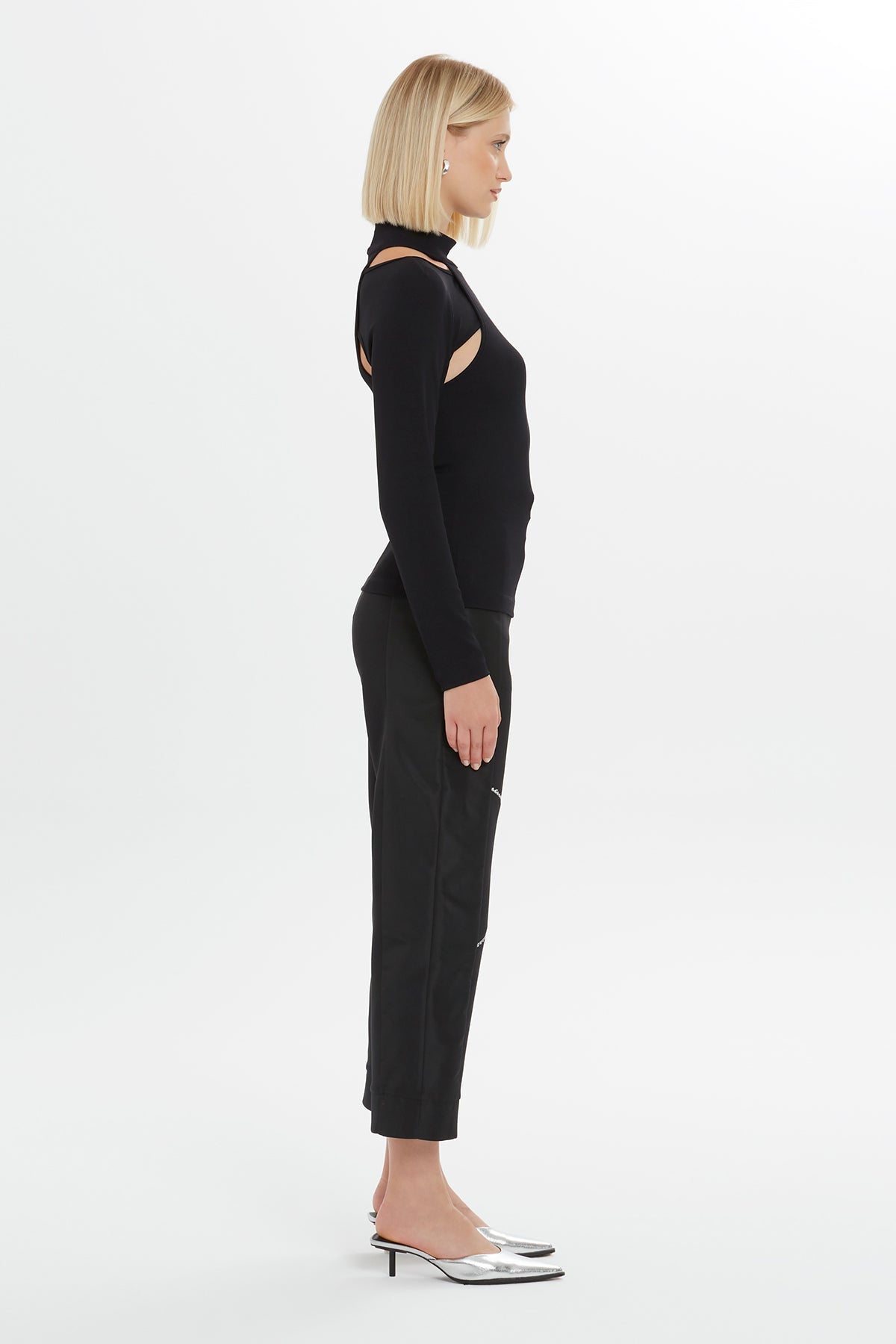 Black Rose Print Long-Sleeve Blouse