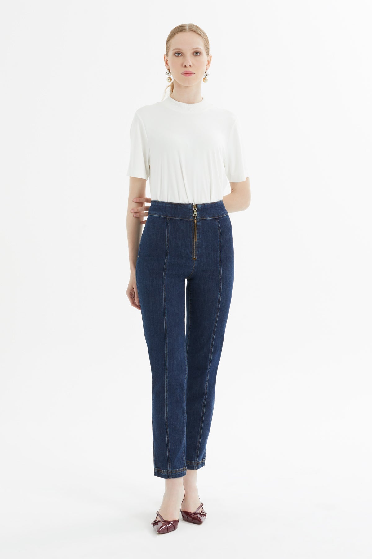 High-Waist Zip Stretch Jeans