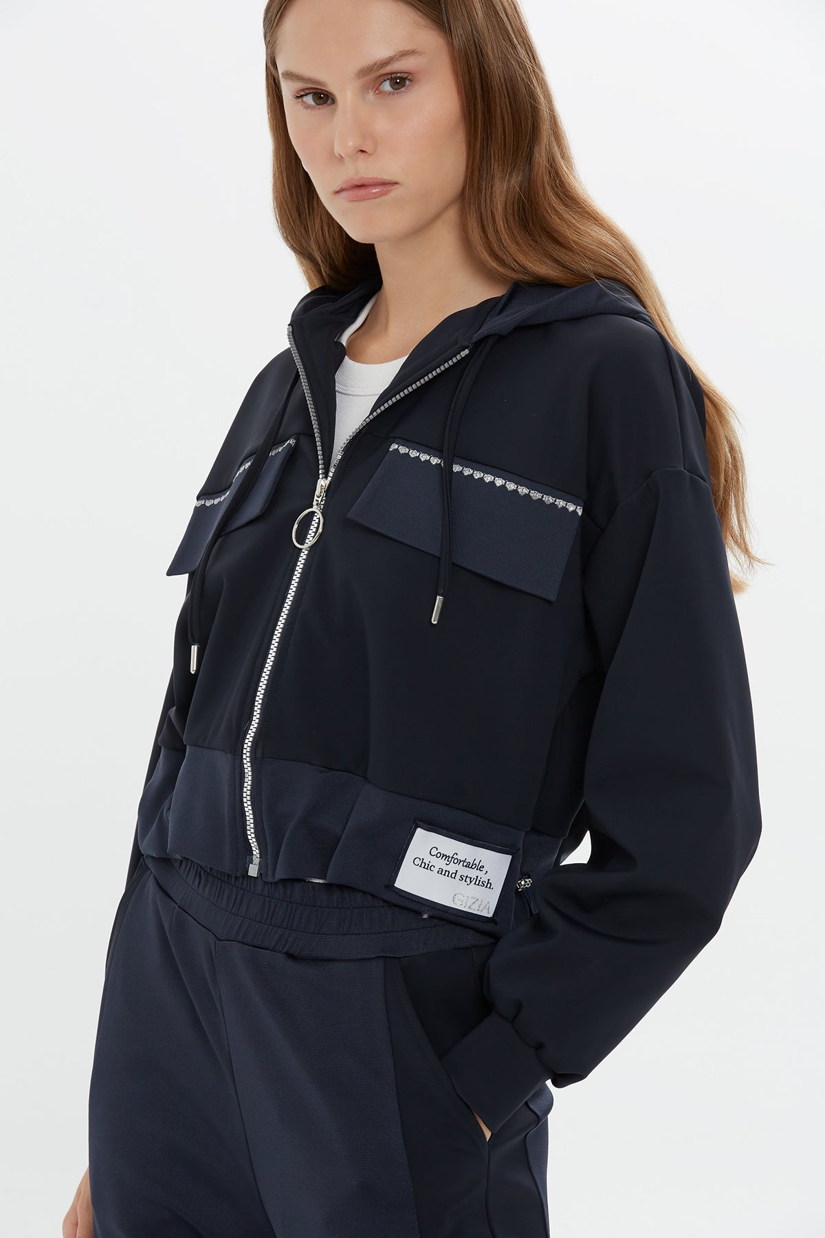 Hooded Pocket Crop Sweatshirt