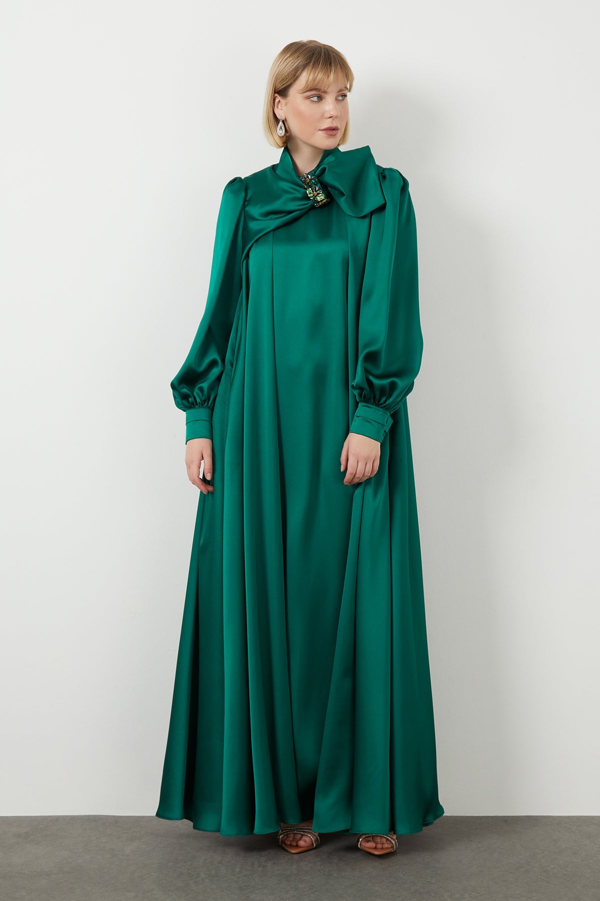 Emerald Green Embroidered-Collar Bow-Detail Maxi Dress