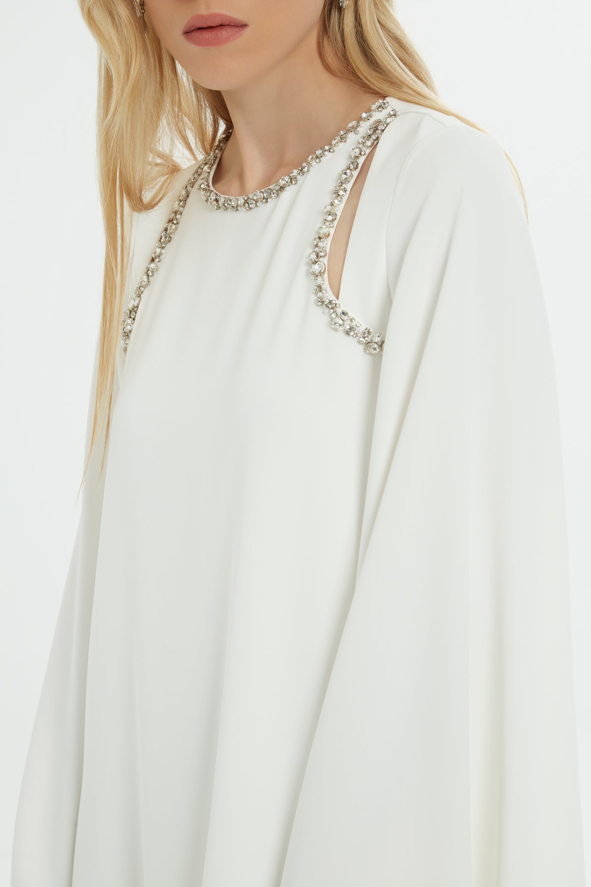 Window Detail Stone Embroide Long Off Dress