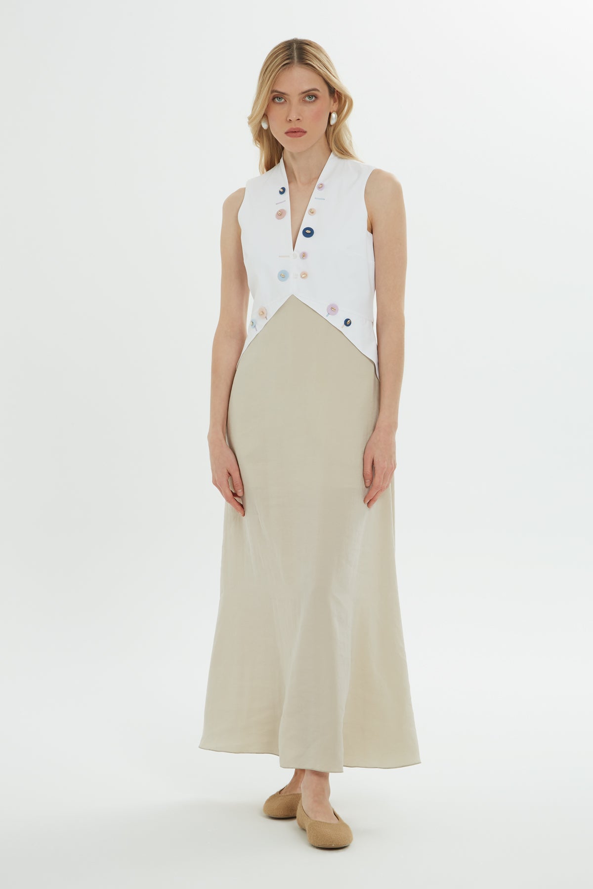 White V-Neck Sleeveless Maxi Dress