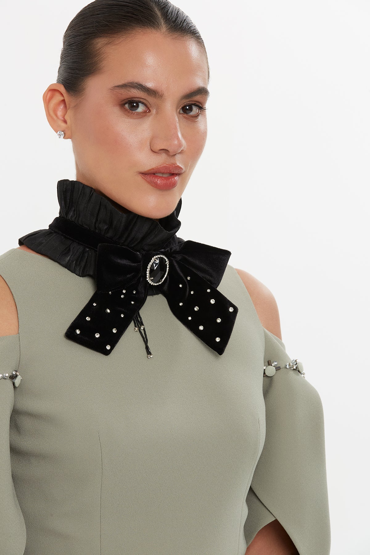 Black Bow Detail Collar