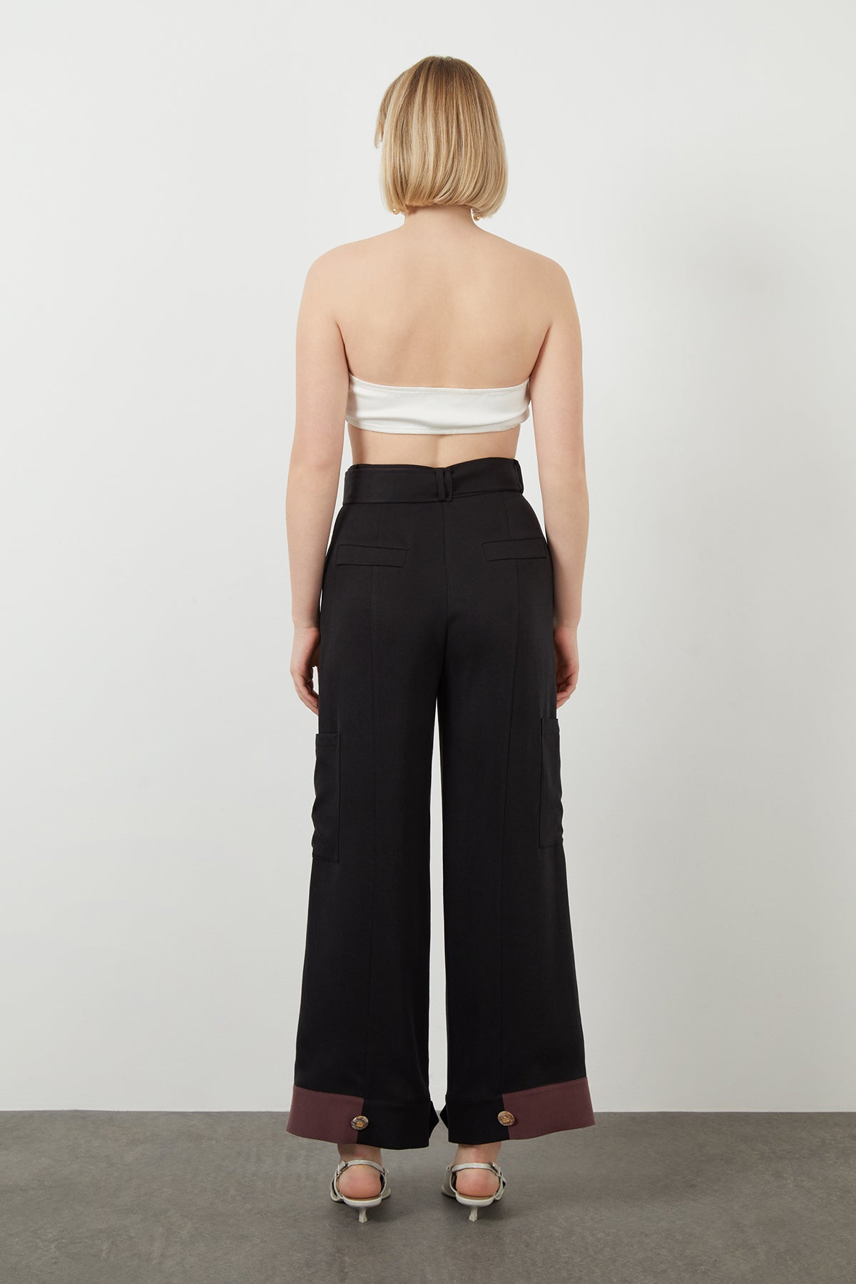 Classic Belted Side Pocket Wide-Leg Black Pants N