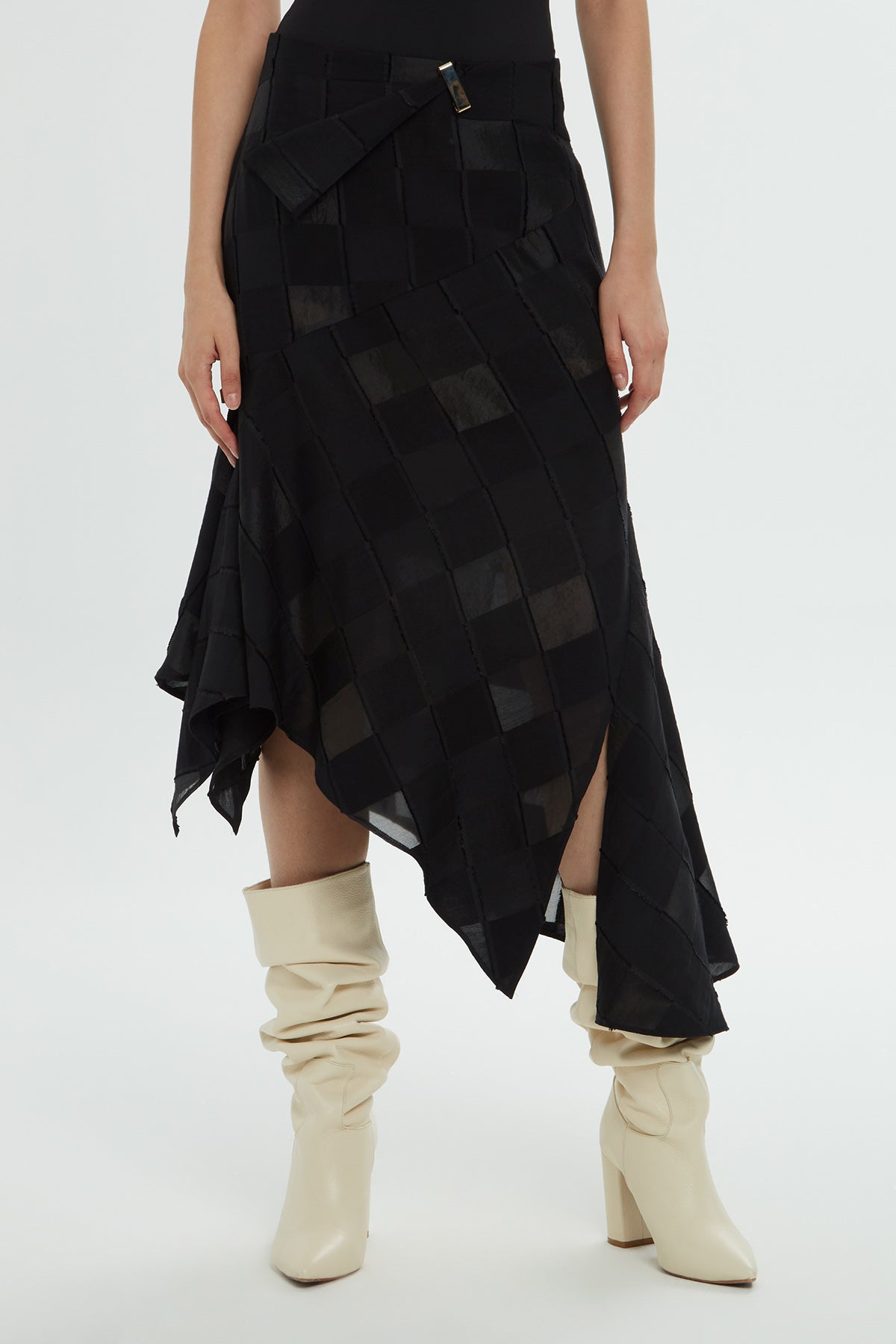Asymmetrical Hem Midi Black Skirt N