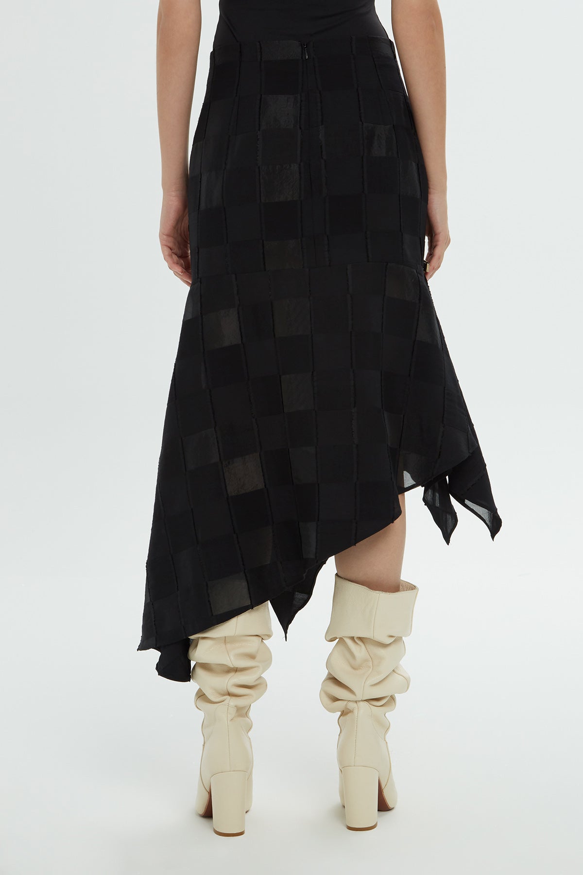 Asymmetrical Hem Midi Black Skirt N