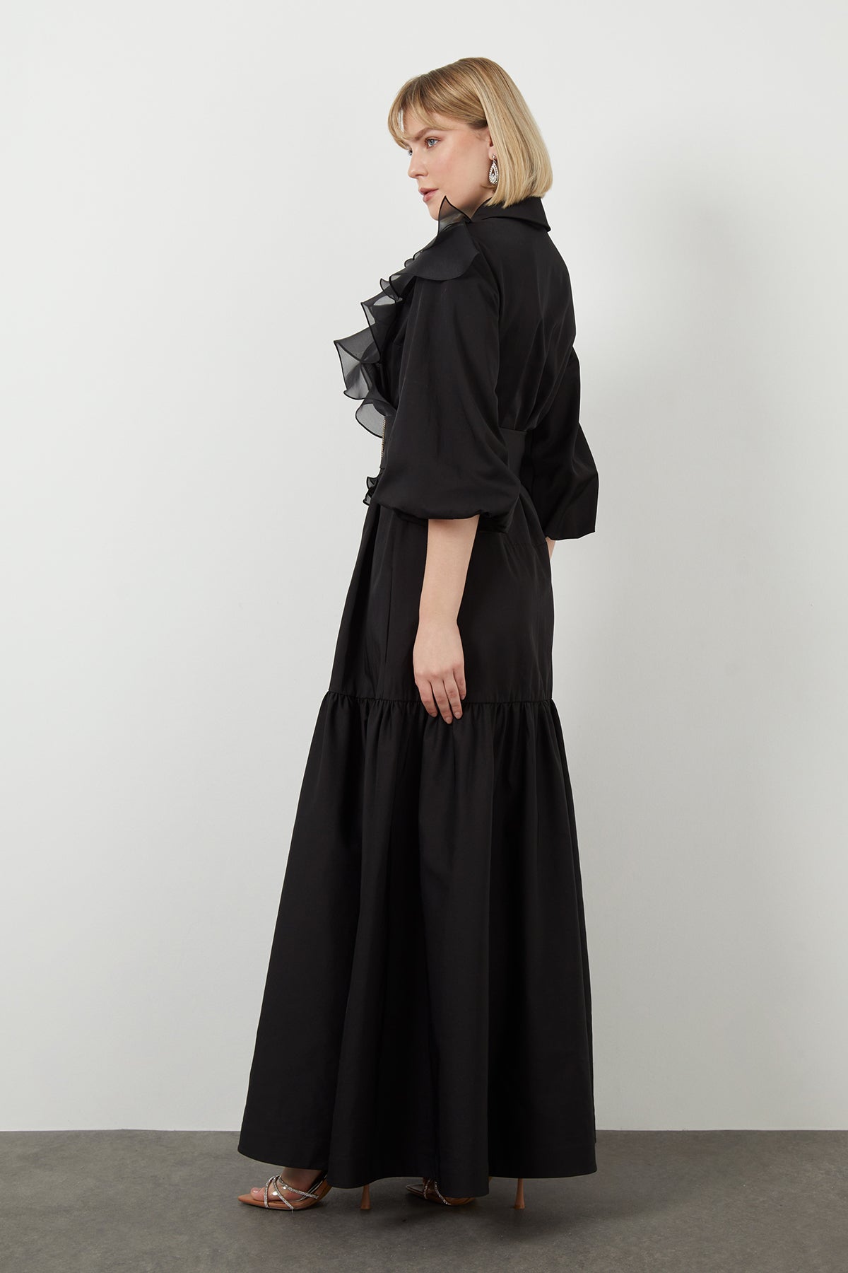 Ruffle Detail Three-Quarter Sleeve Long Black Dress N